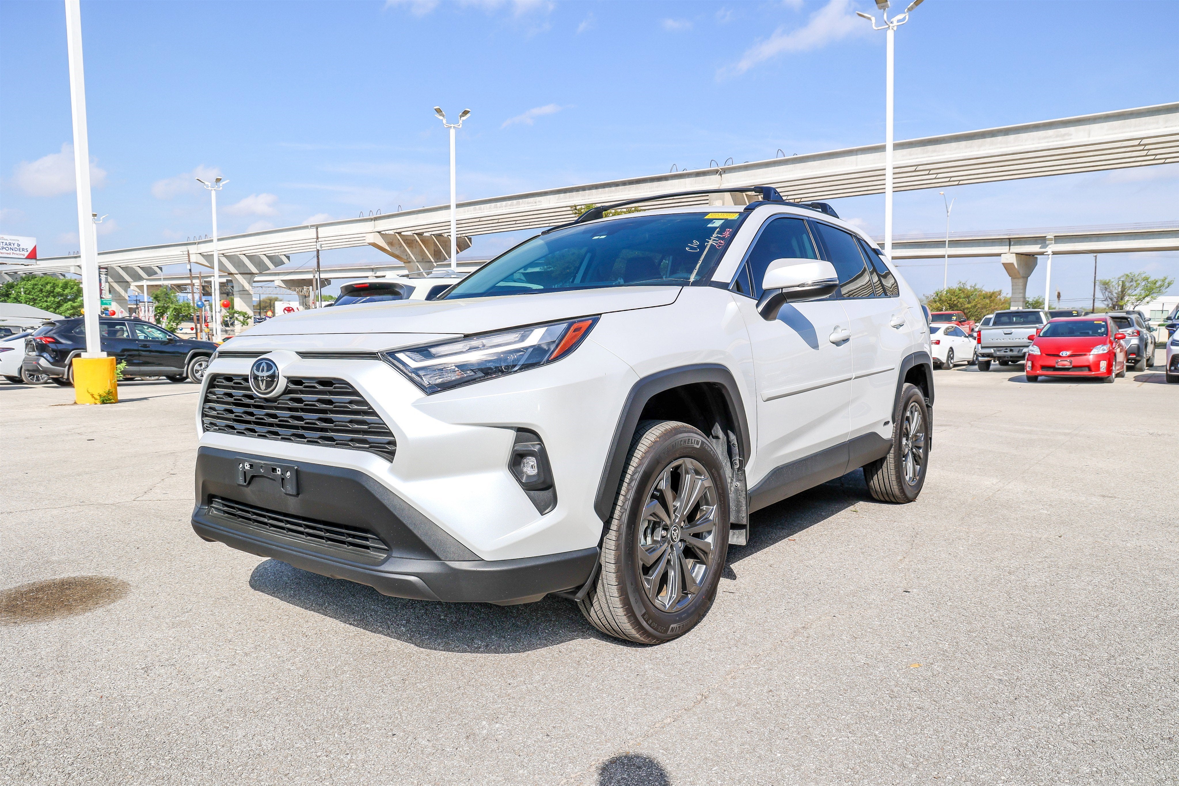 2025 Toyota RAV4 HYBRID Hybrid XLE Premium