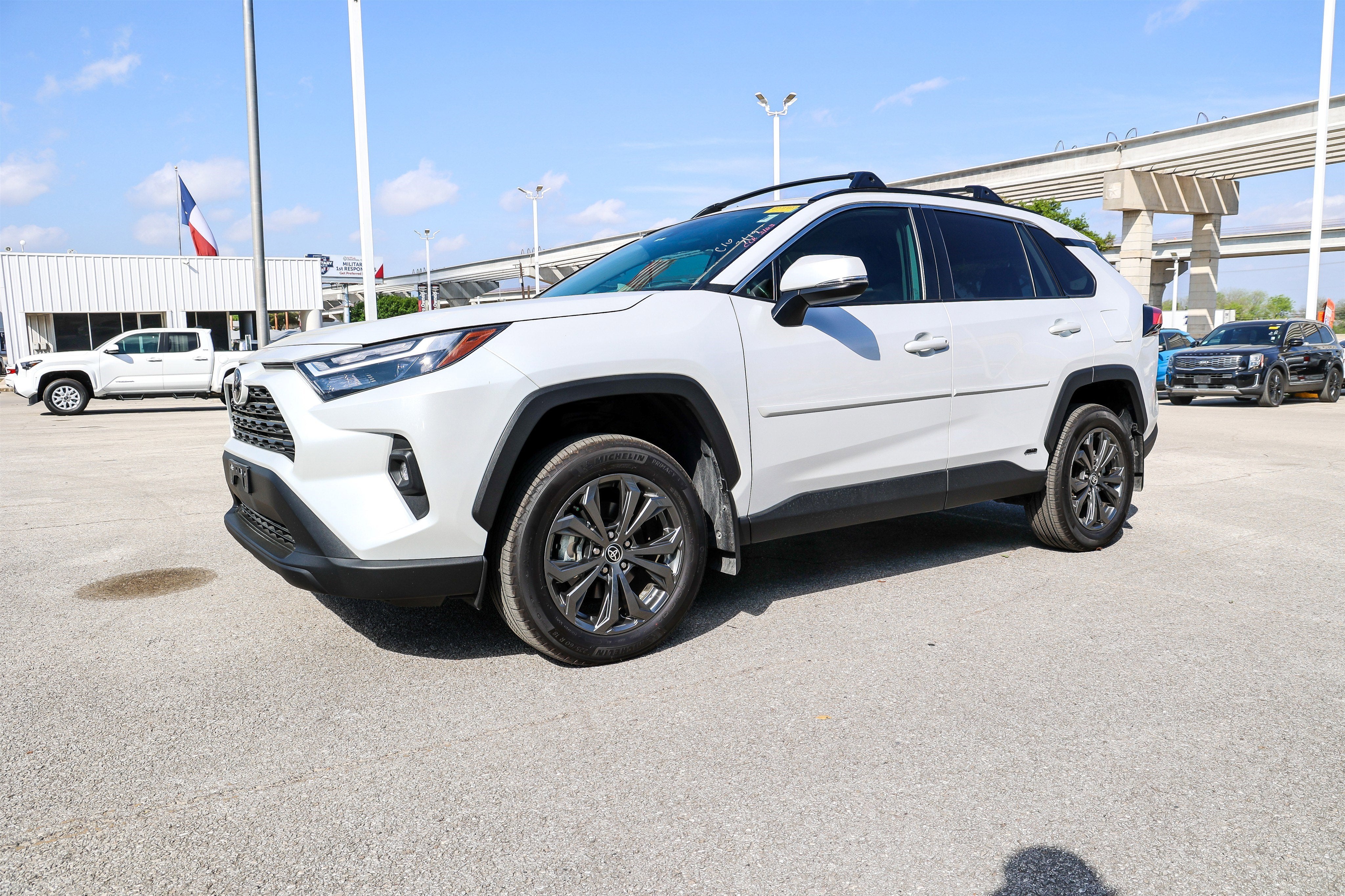 2025 Toyota RAV4 HYBRID Hybrid XLE Premium