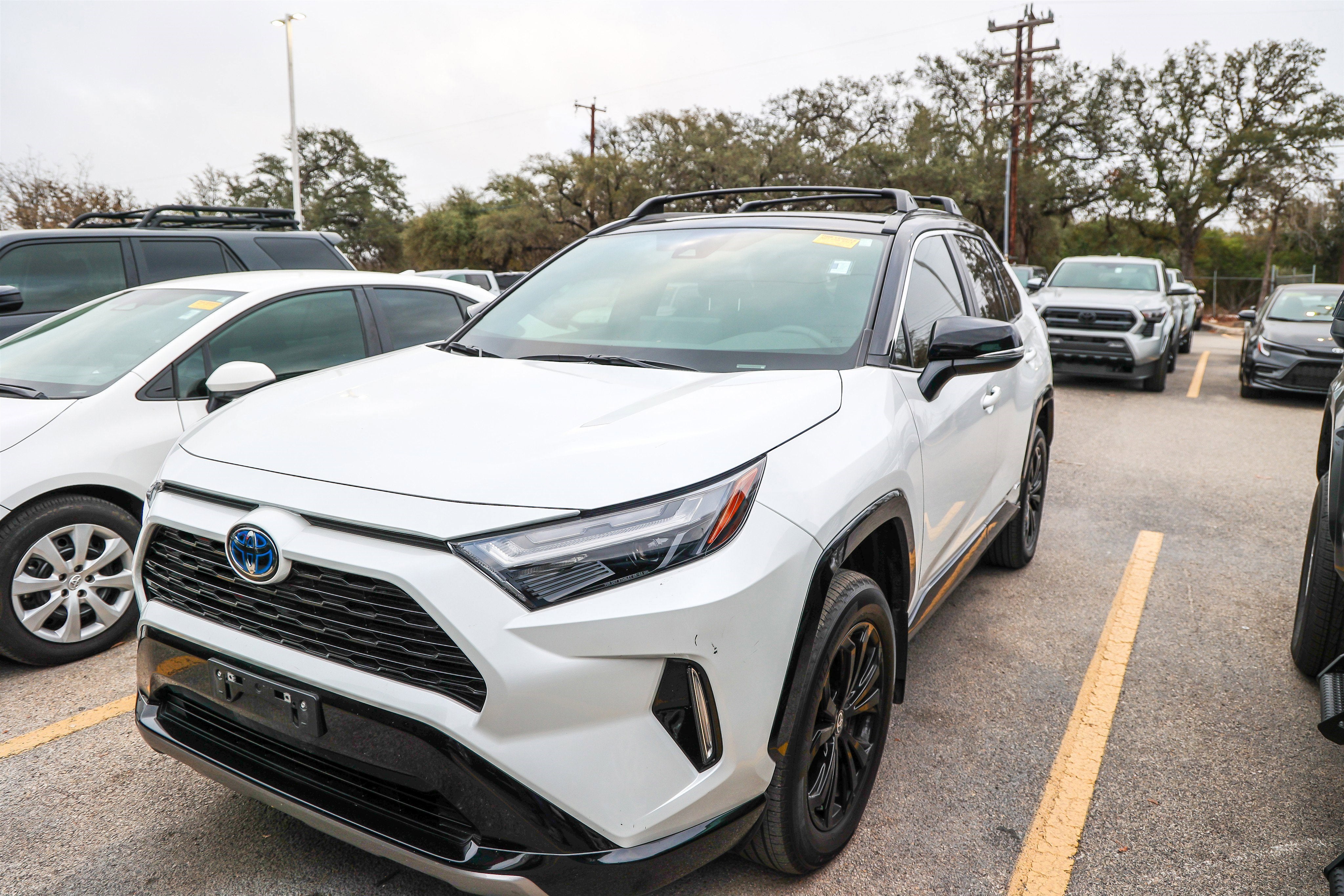 2024 Toyota RAV4 HYBRID Hybrid XSE
