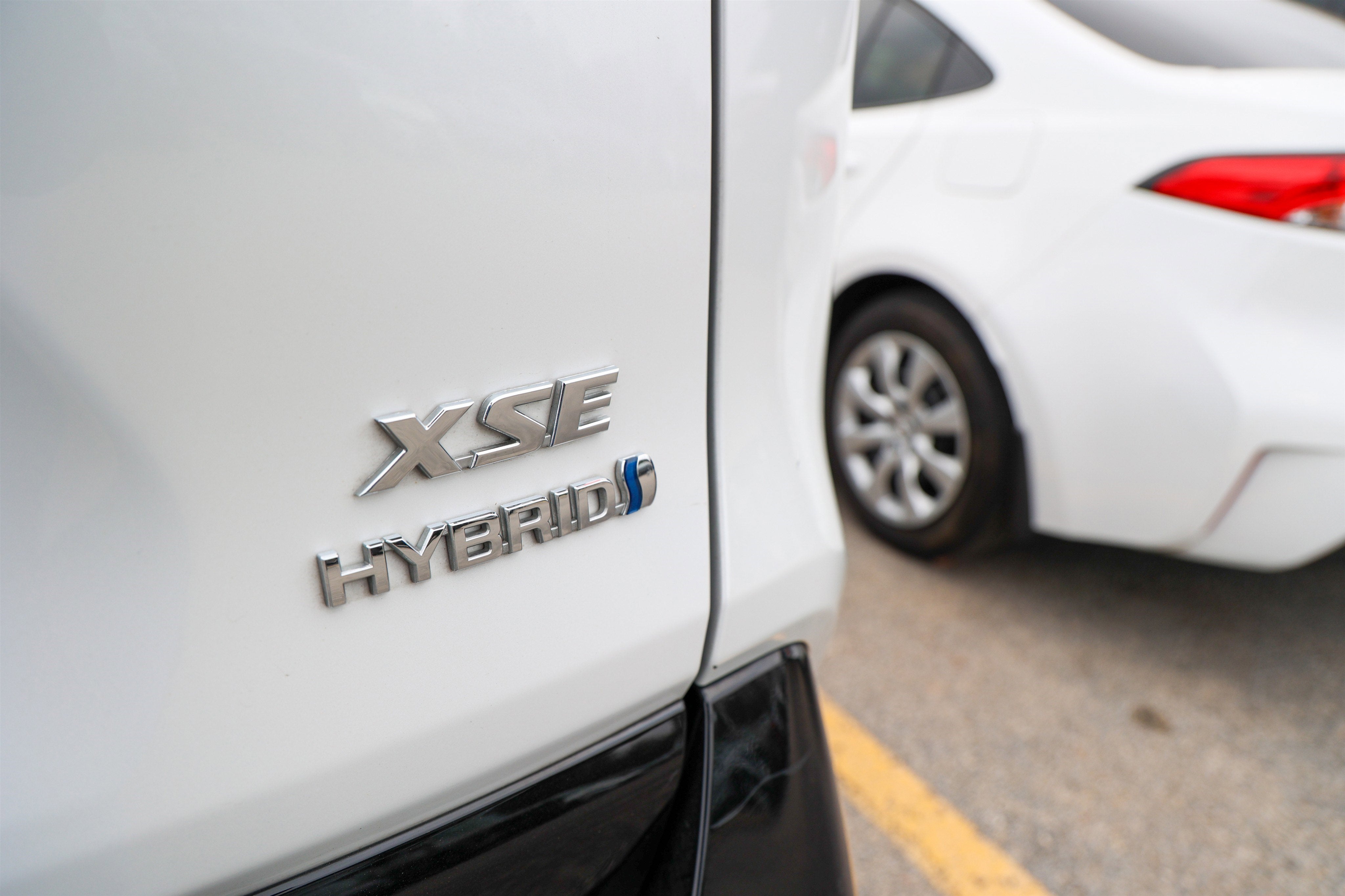 2024 Toyota RAV4 HYBRID Hybrid XSE
