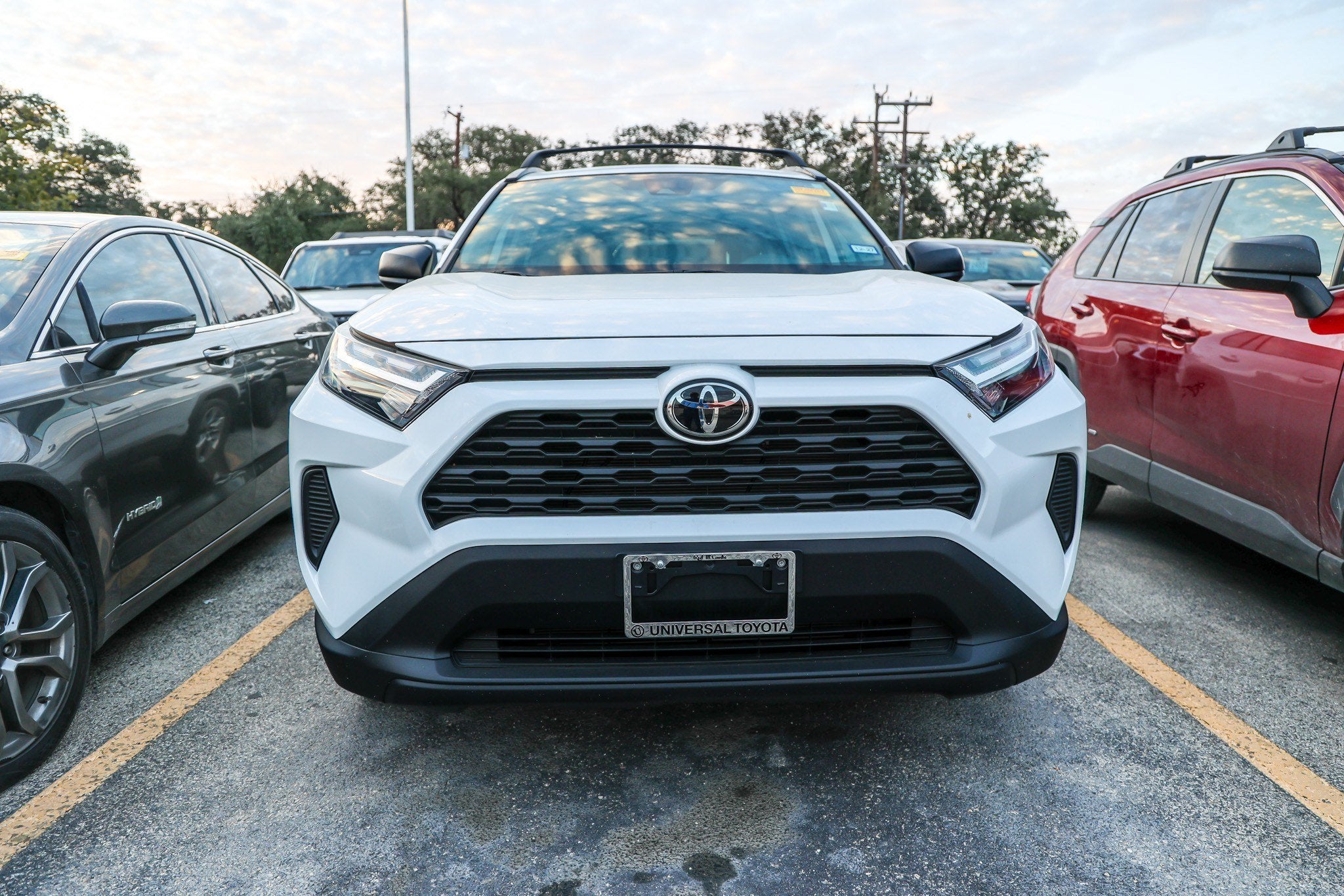 2025 Toyota RAV4 Hybrid LE