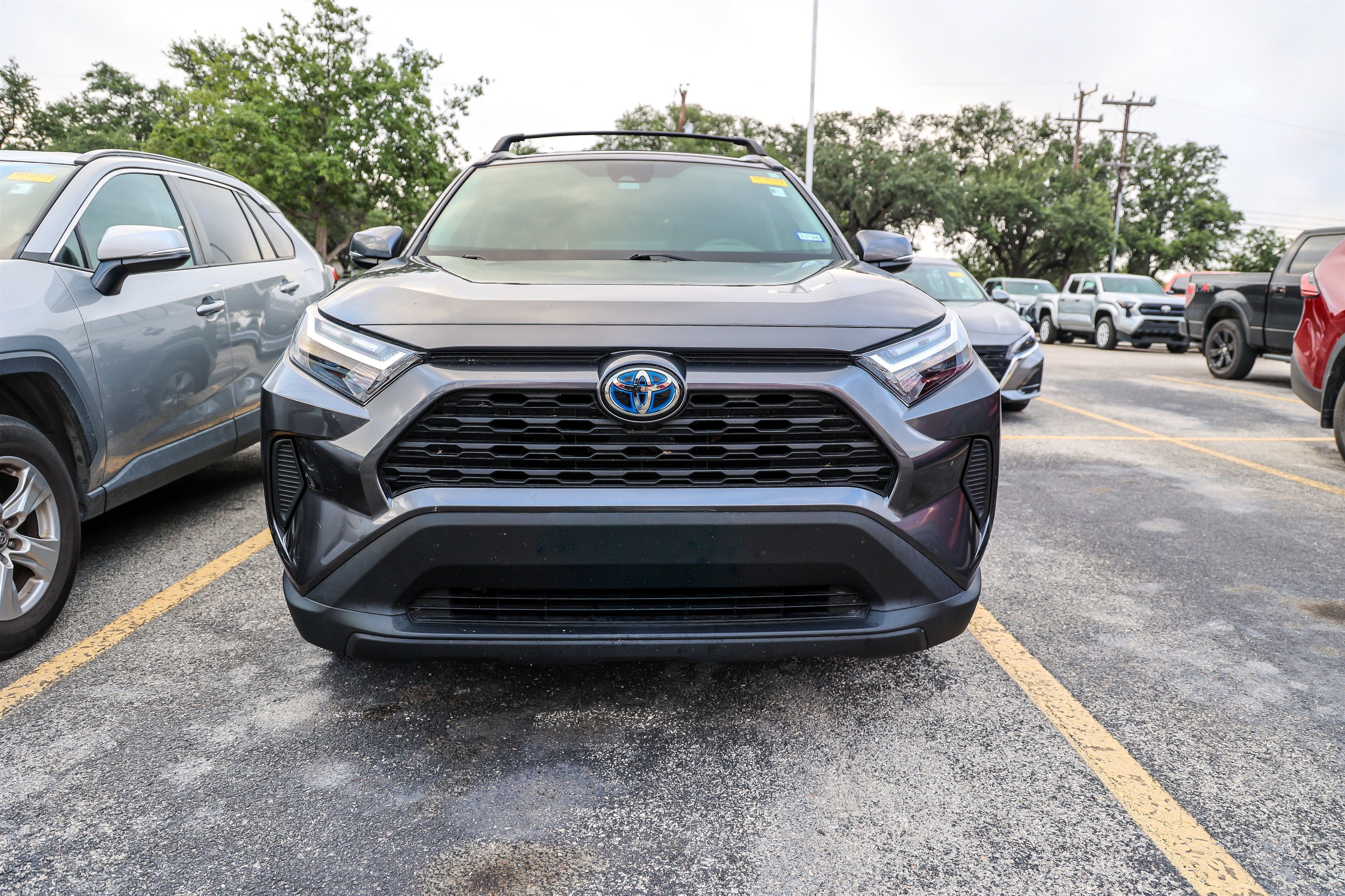 2024 Toyota RAV4 Hybrid XLE