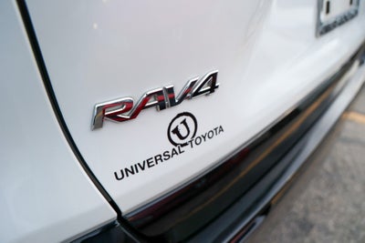 2024 Toyota RAV4 Hybrid SE