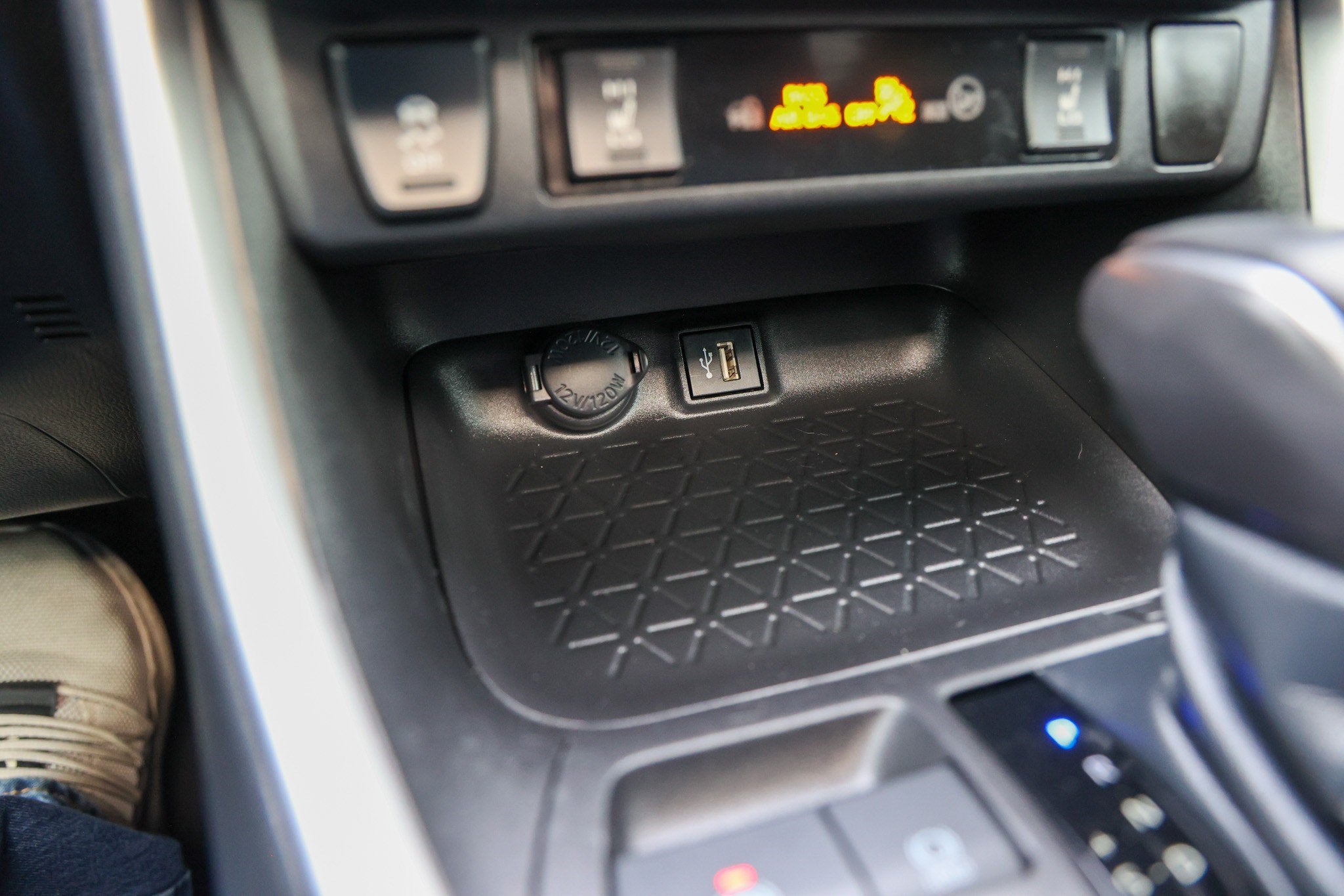 2023 Toyota RAV4 Hybrid Hybrid SE
