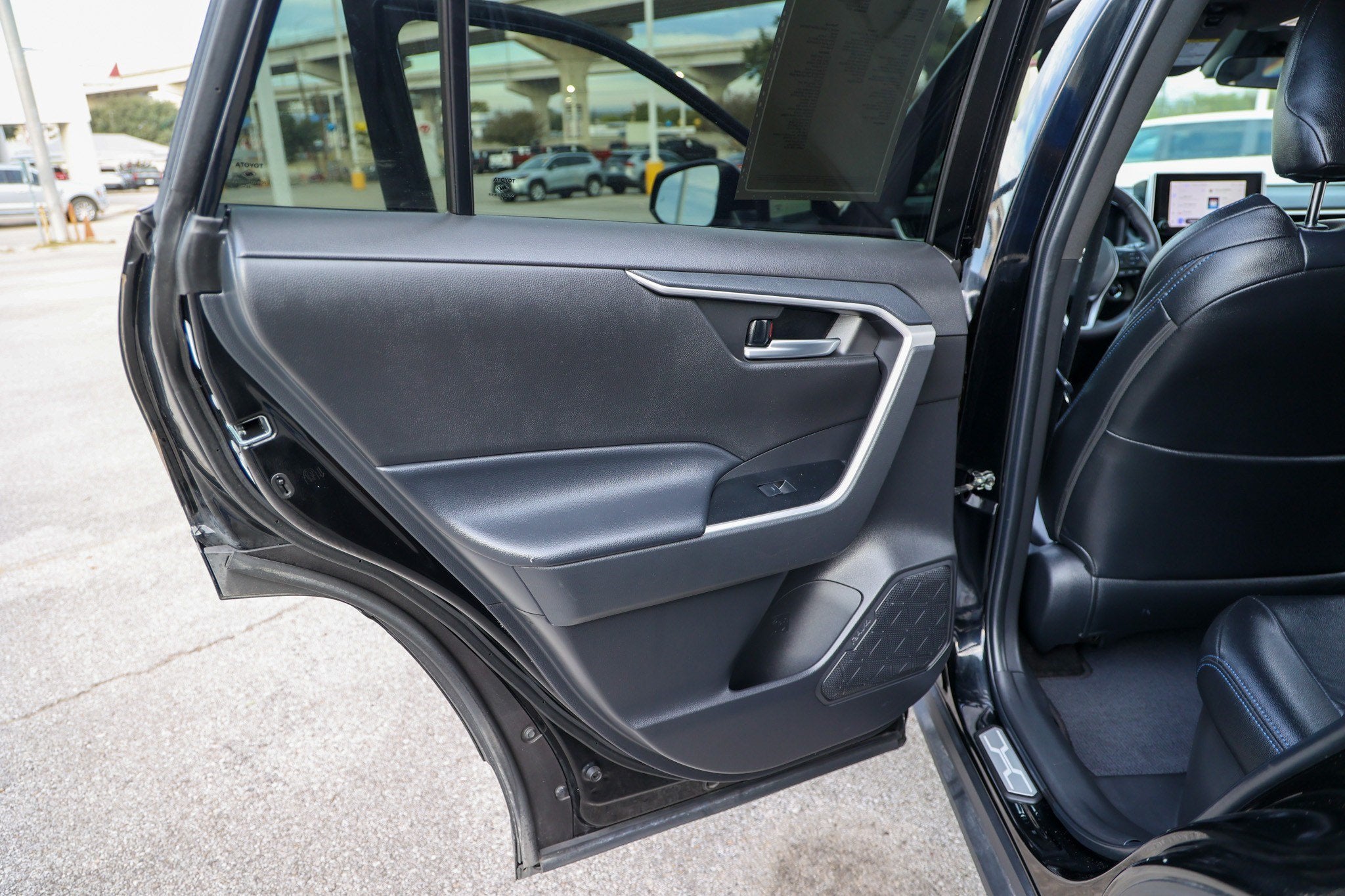 2023 Toyota RAV4 Hybrid Hybrid SE