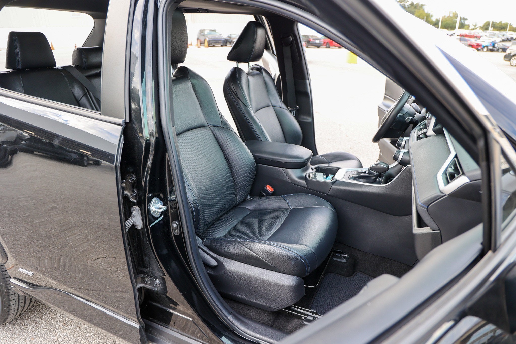 2023 Toyota RAV4 Hybrid Hybrid SE