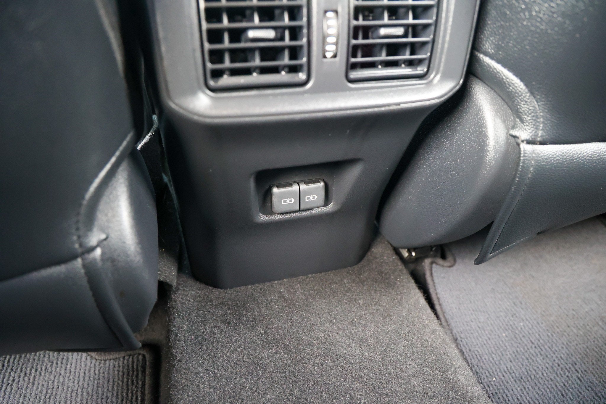 2023 Toyota RAV4 Hybrid Hybrid SE