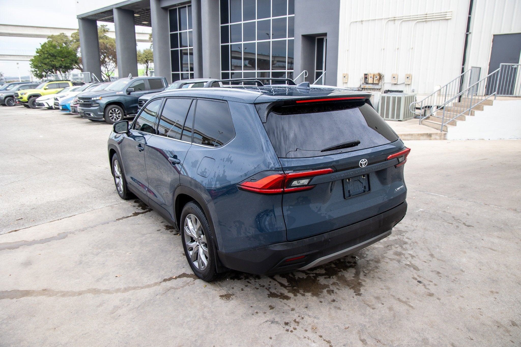 2024 Toyota GRAND HIGHLANDER Limited