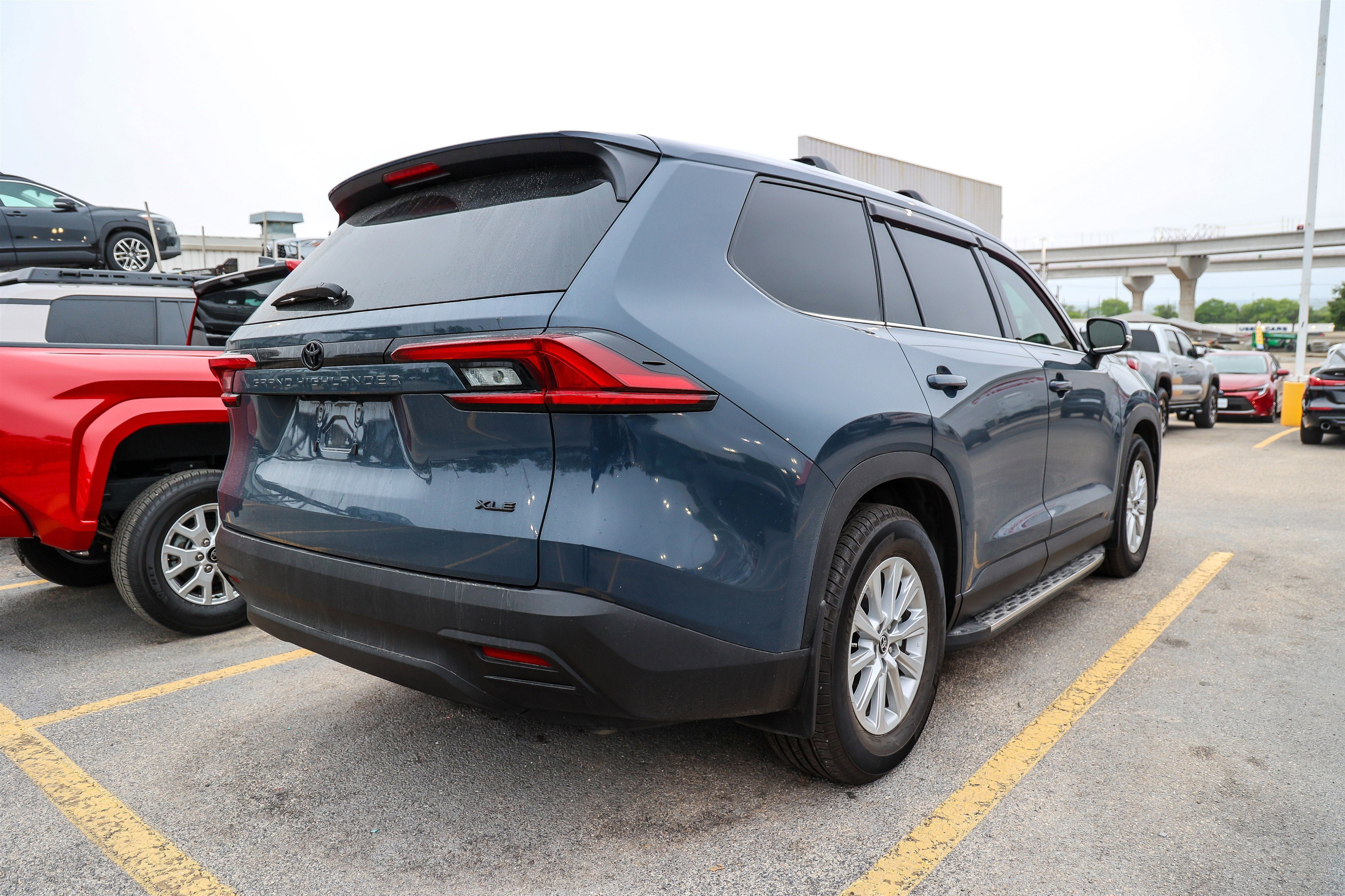 2025 Toyota Grand Highlander XLE