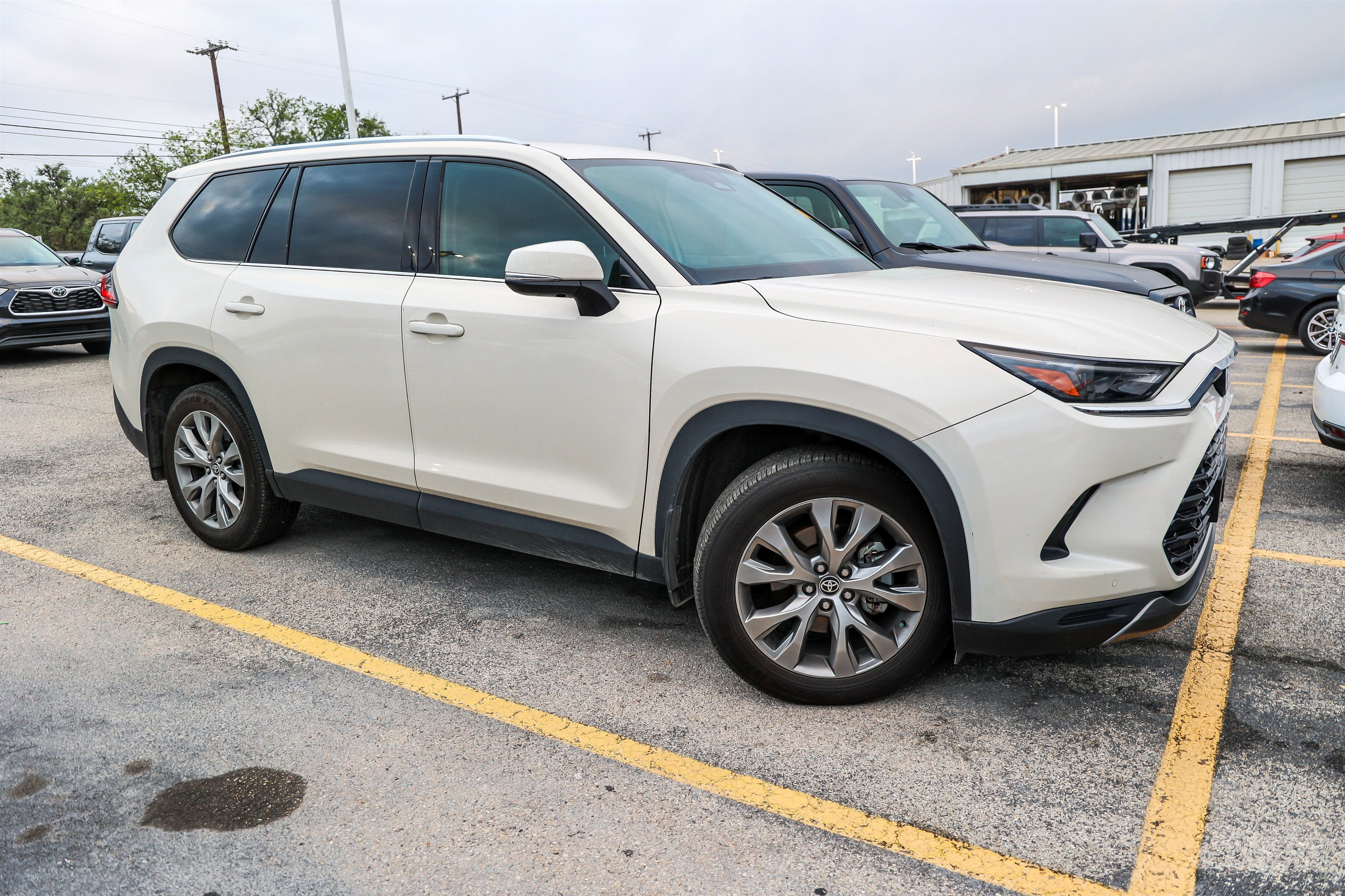 2024 Toyota GRAND HIGHLANDER Limited