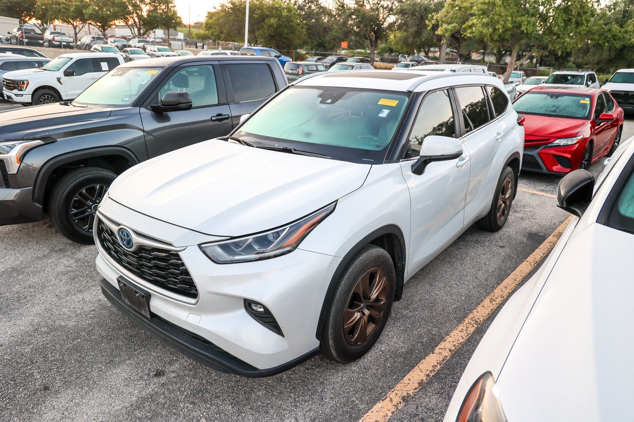 2023 Toyota Highlander Hybrid Hybrid Bronze Edition