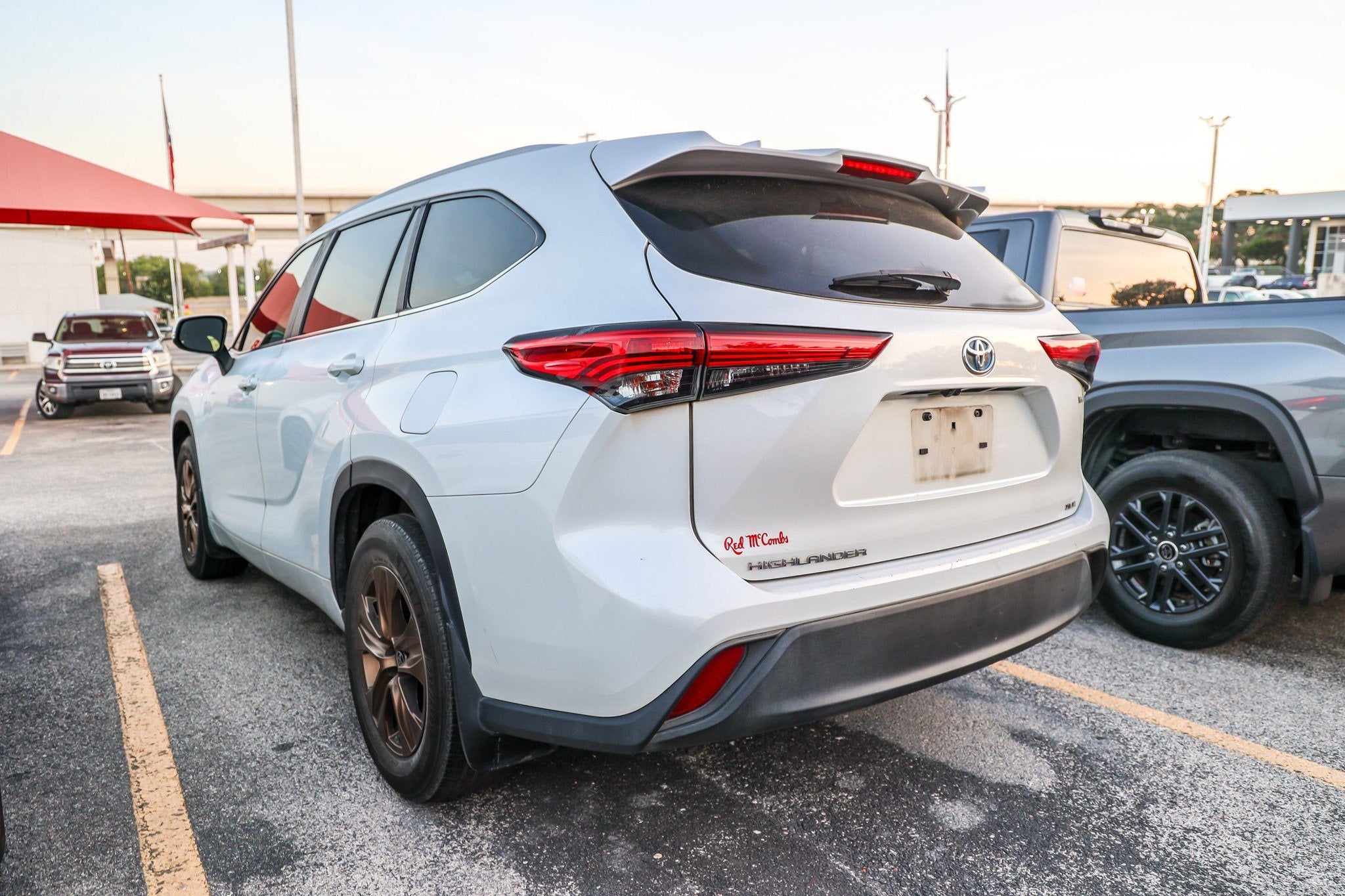 2023 Toyota Highlander Hybrid Hybrid Bronze Edition