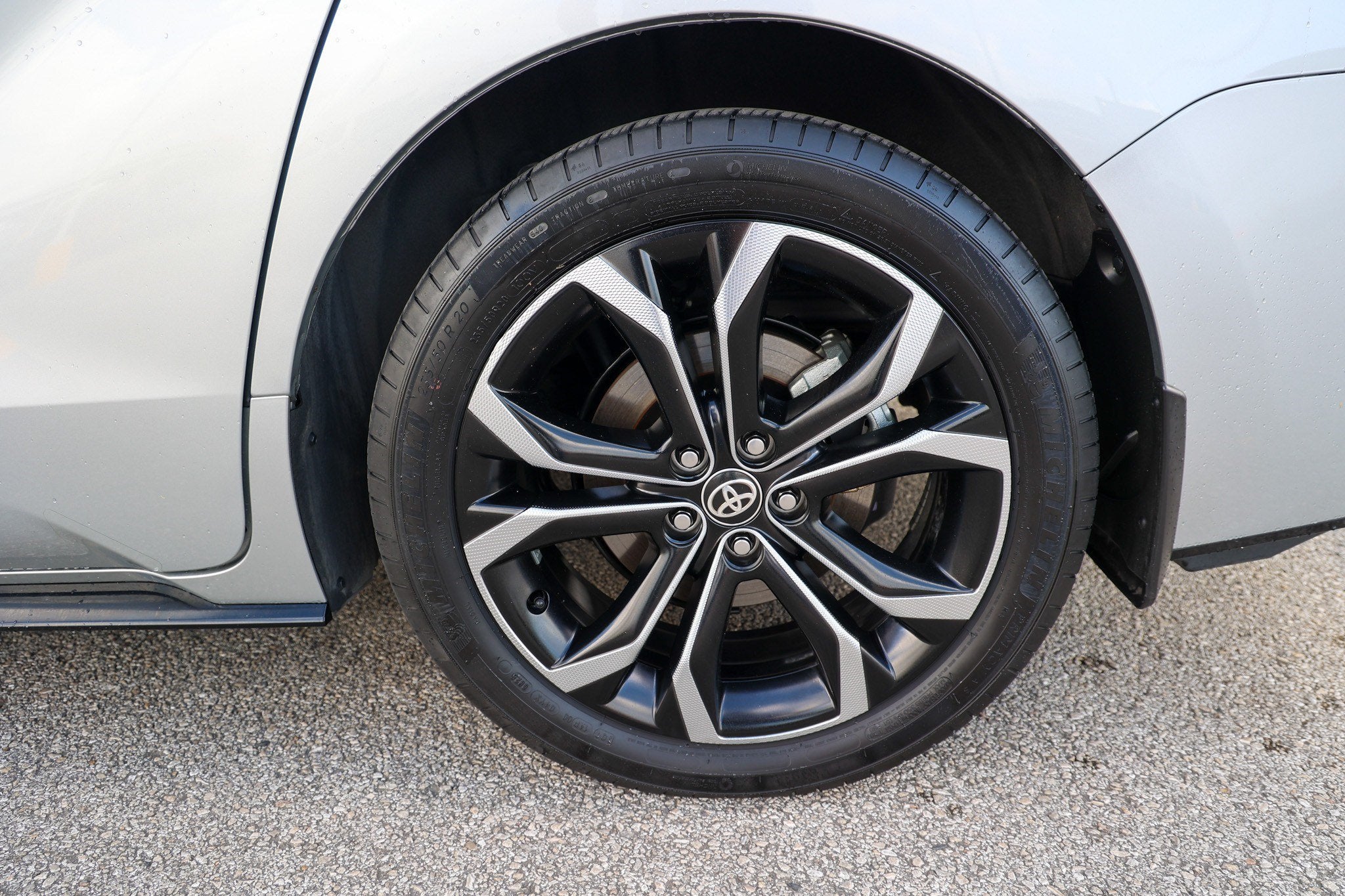 2025 Toyota Sienna Platinum