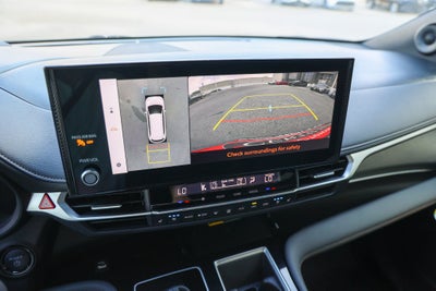 2025 Toyota Sienna Platinum