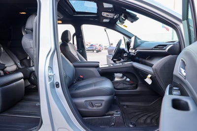 2025 Toyota Sienna Platinum