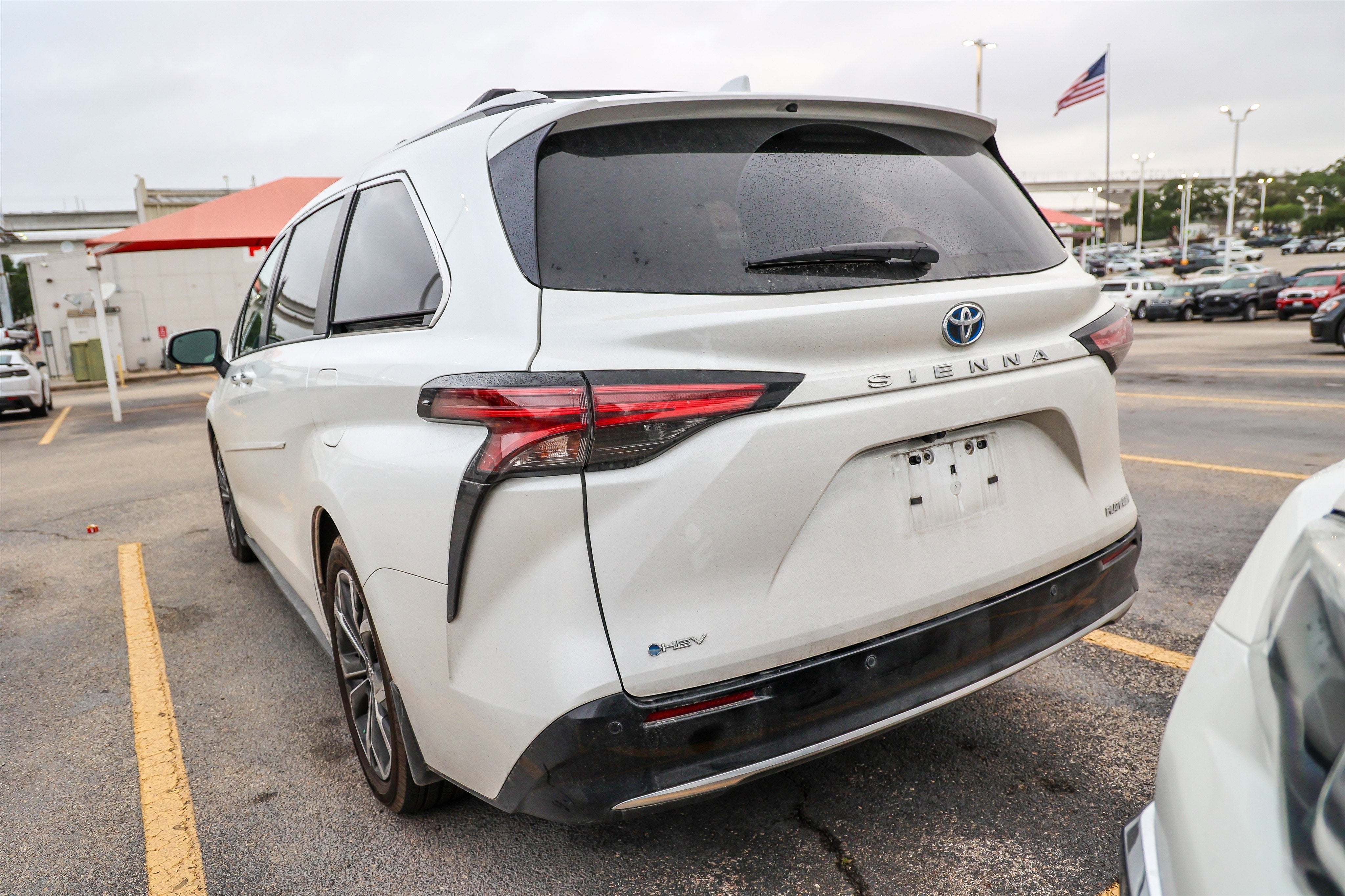 2025 Toyota SIENNA PLATINUM Platinum