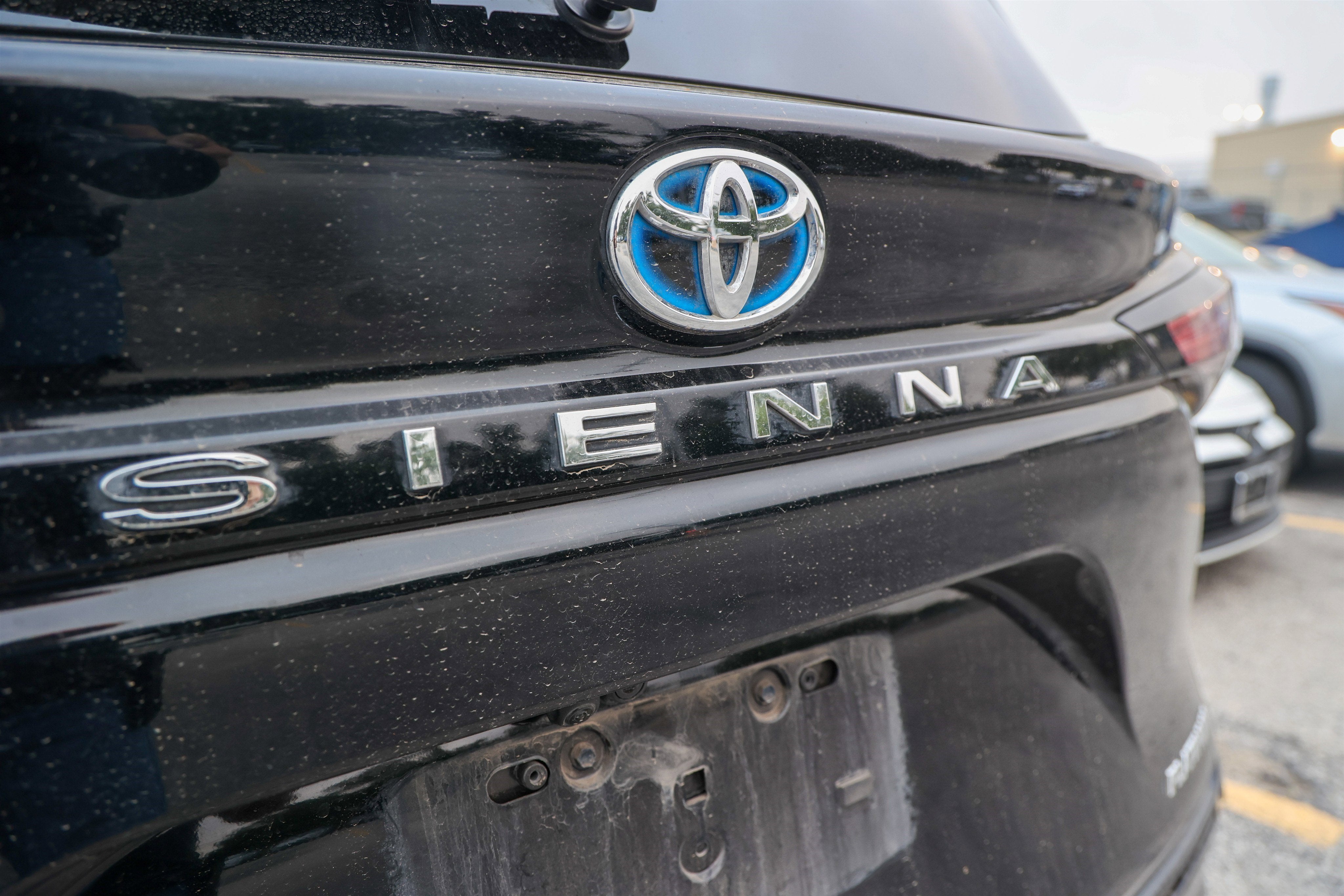 2025 Toyota Sienna Platinum