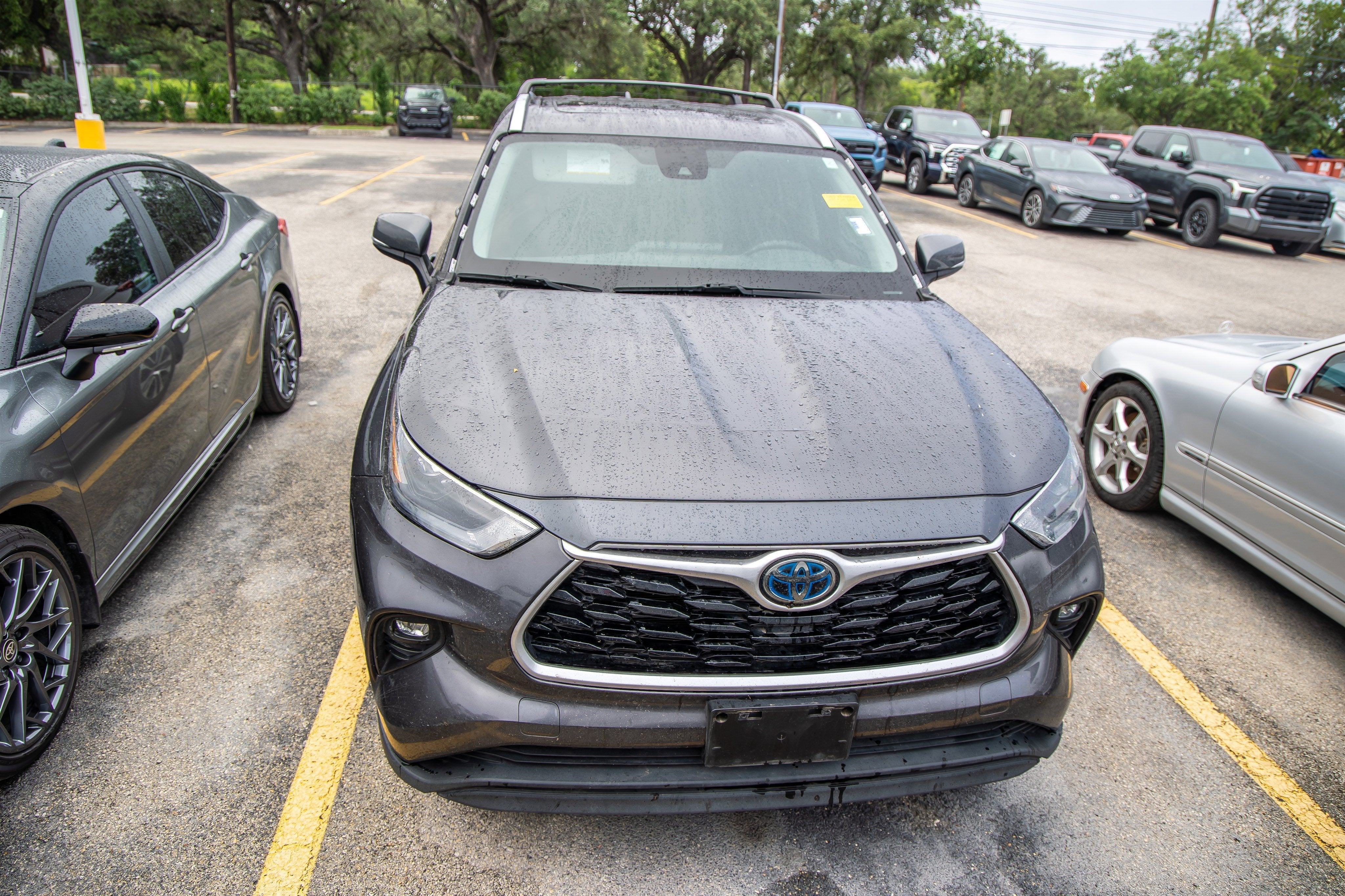2022 Toyota Highlander Hybrid Hybrid Bronze Edition