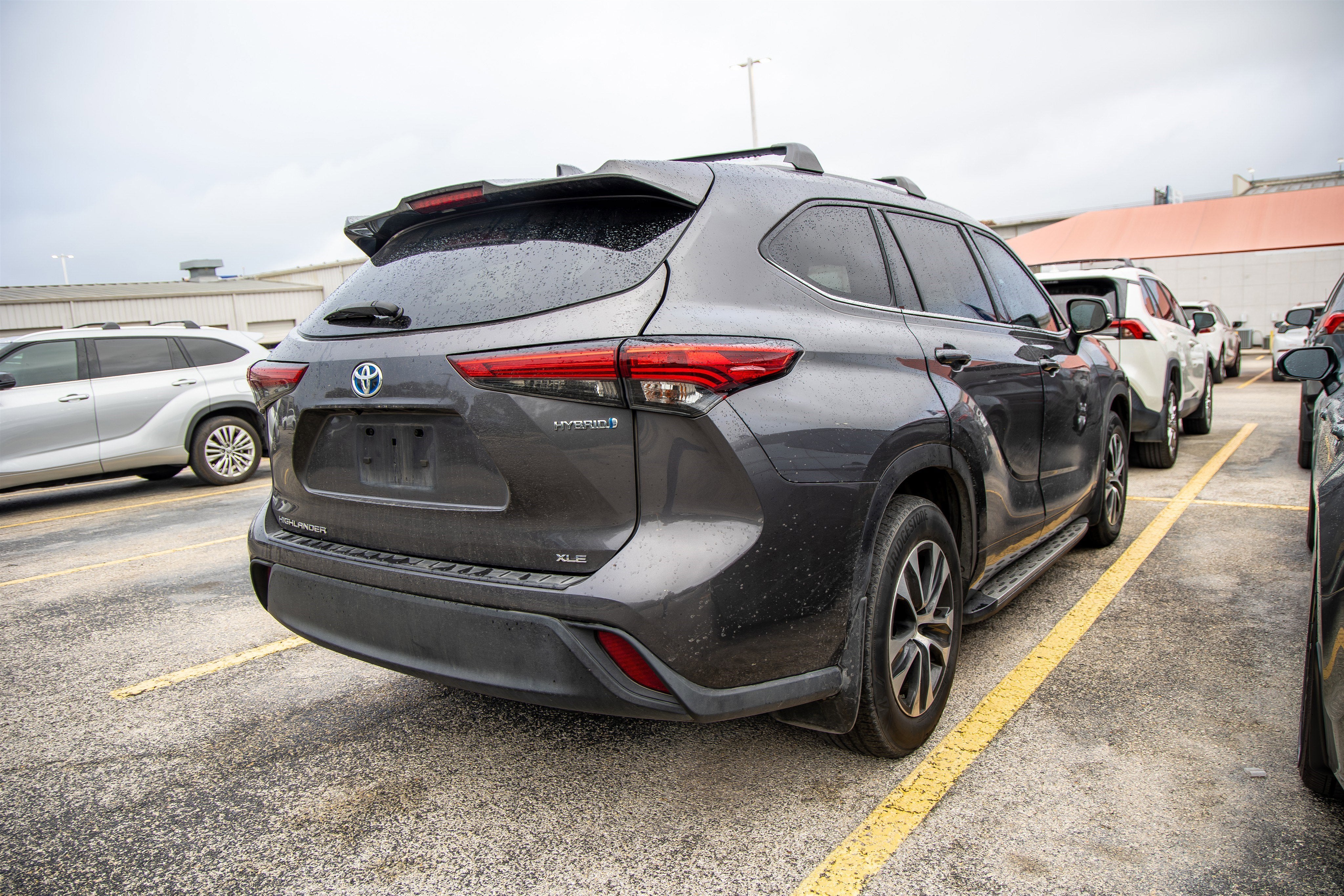 2022 Toyota Highlander Hybrid Hybrid Bronze Edition
