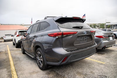 2022 Toyota Highlander Hybrid Hybrid Bronze Edition