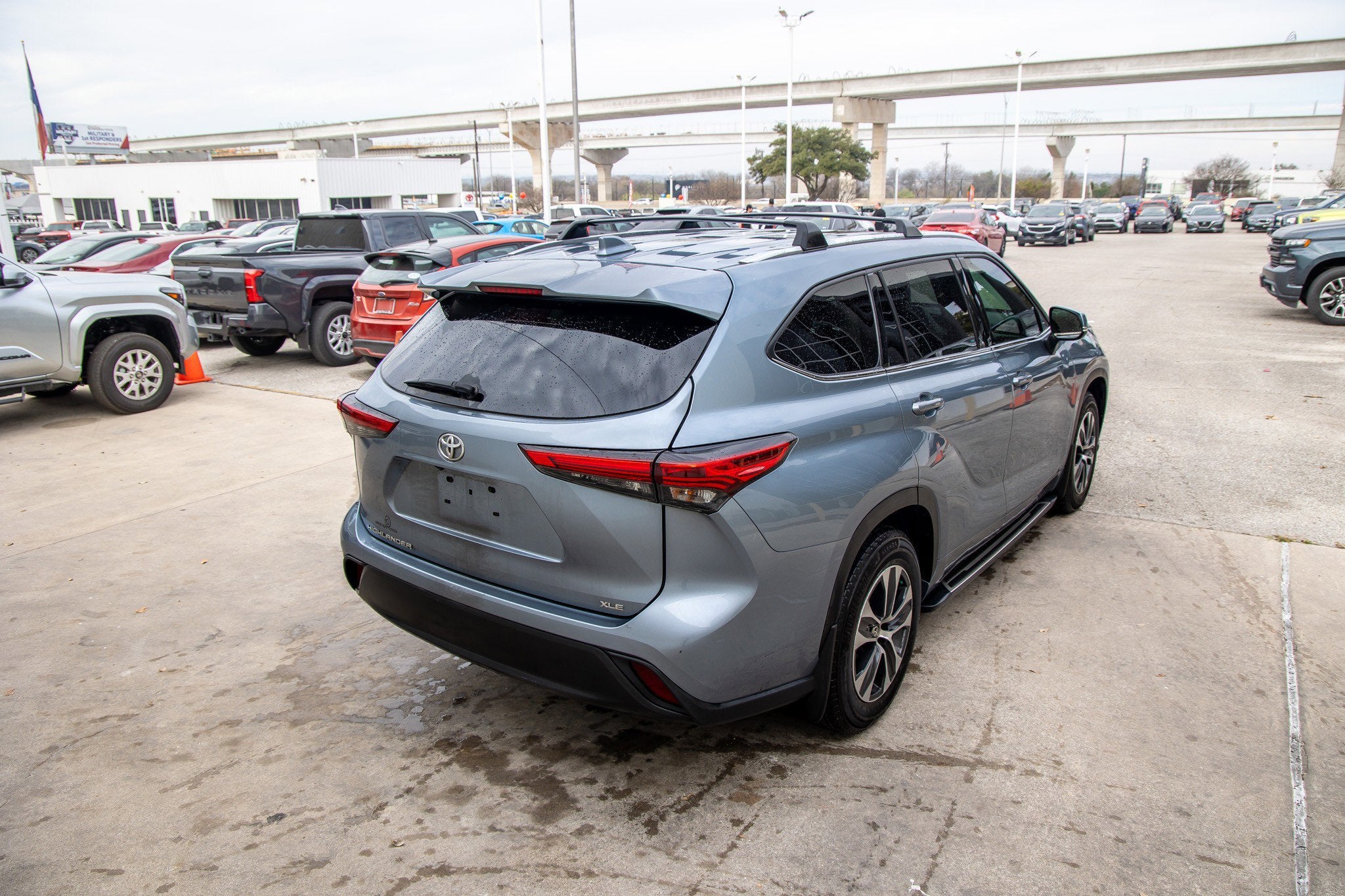 2021 Toyota HIGHLANDER XLE