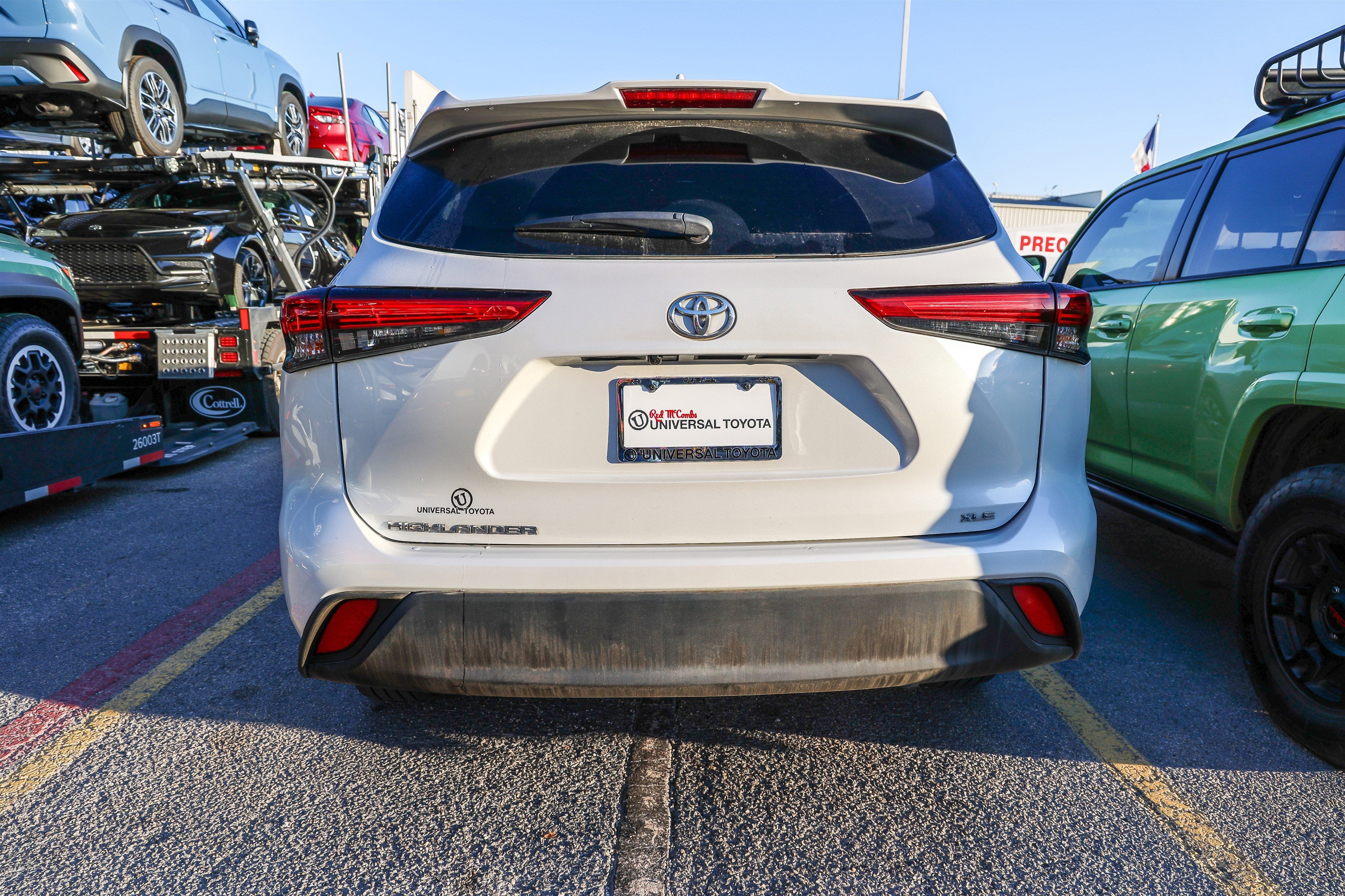 2022 Toyota HIGHLANDER XLE