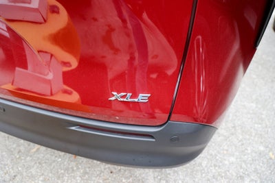 2025 Toyota SIENNA XLE XLE