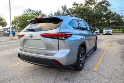 2023 Toyota Highlander Hybrid XLE