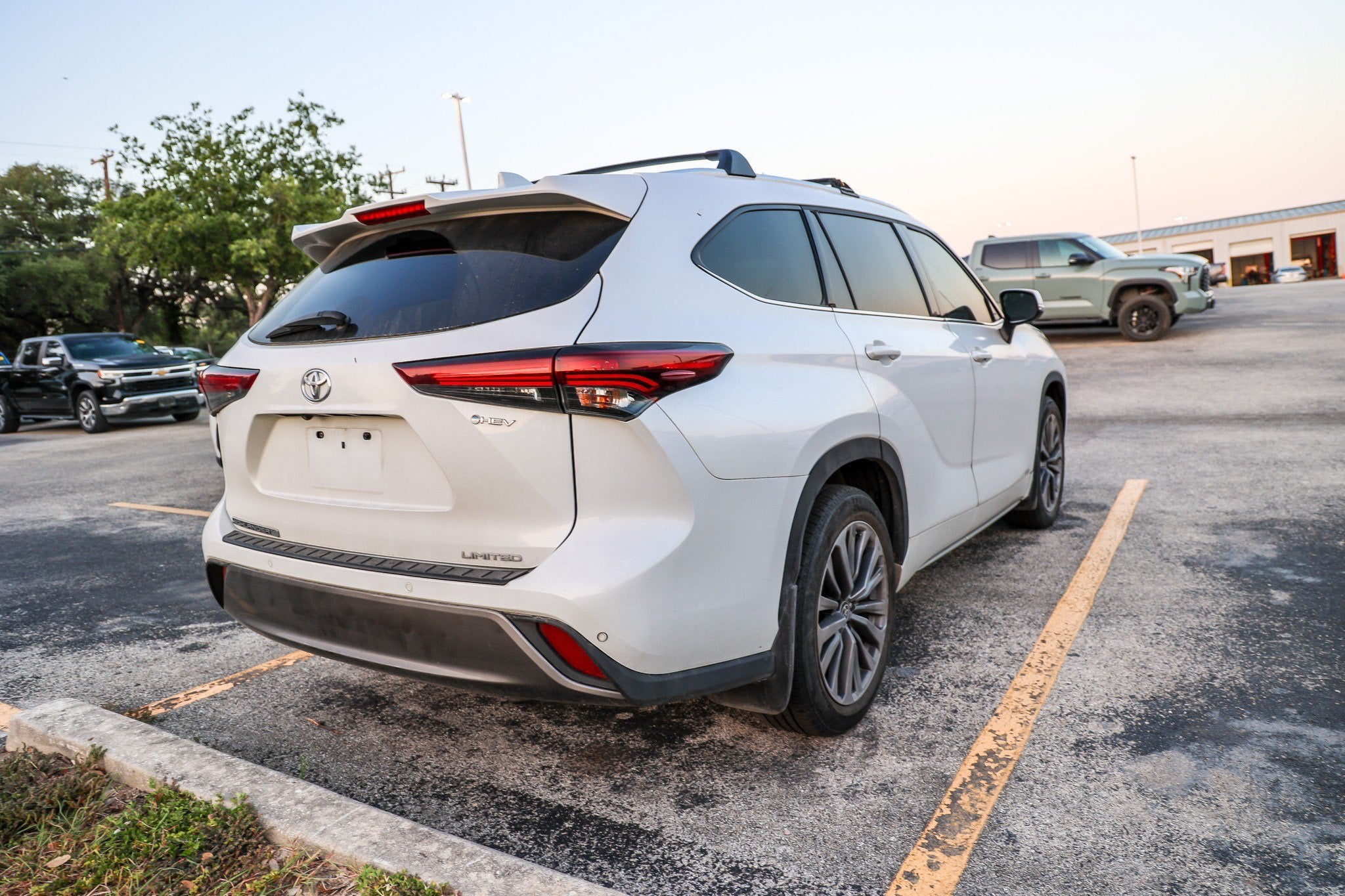 2025 Toyota Highlander Hybrid Hybrid Limited 25th Edition