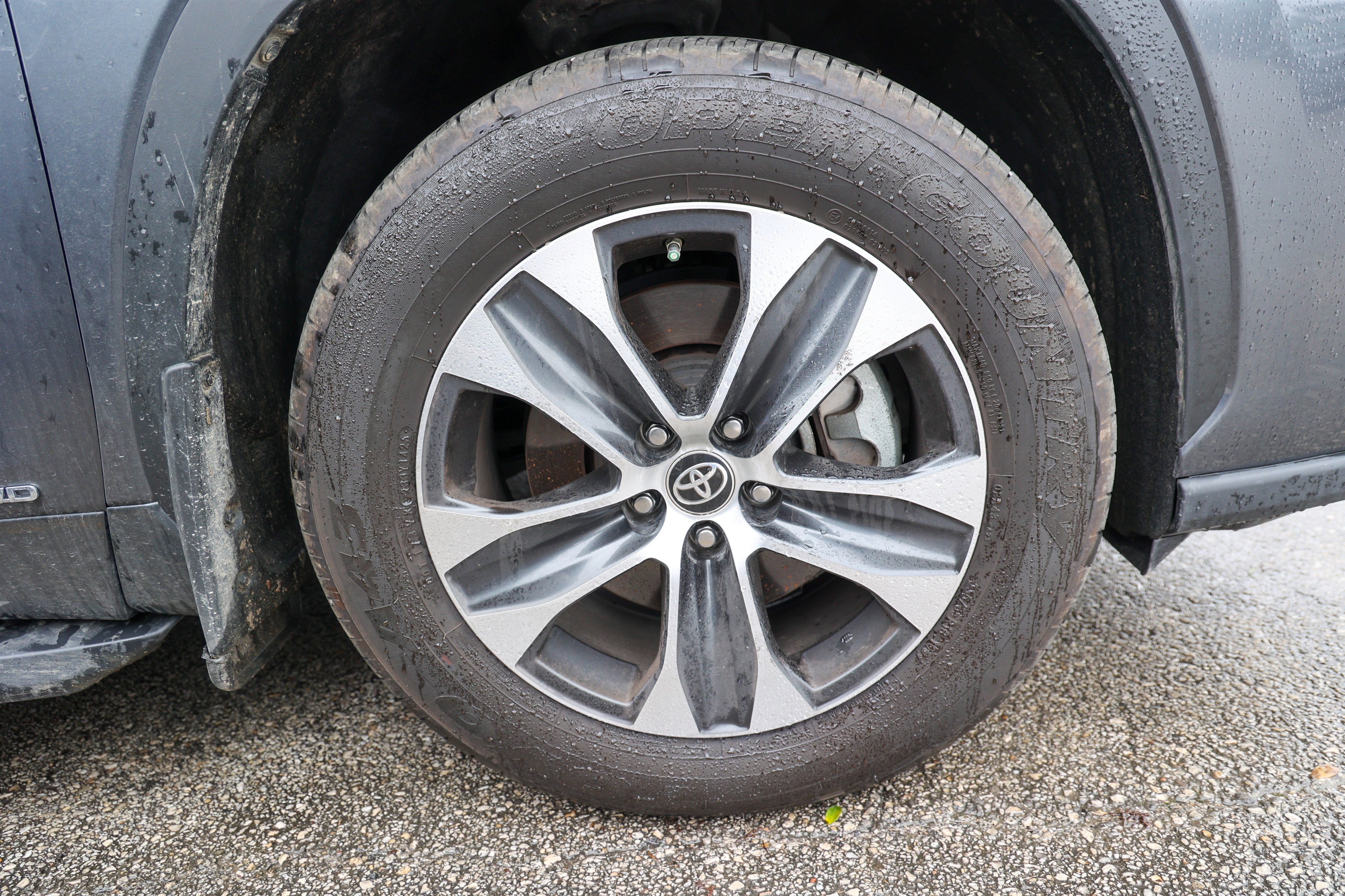 2025 Toyota Highlander Hybrid XLE