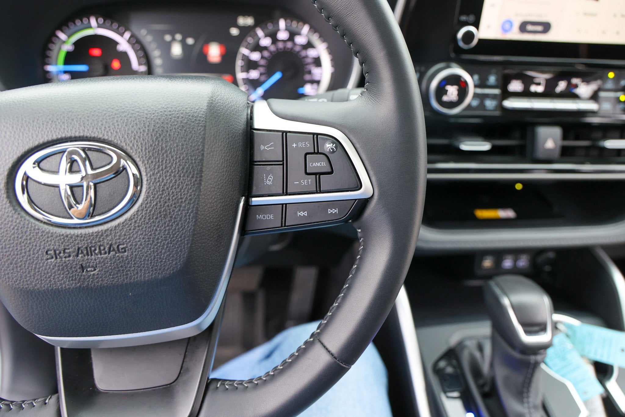 2025 Toyota HIGHLANDER HEV Hybrid XLE