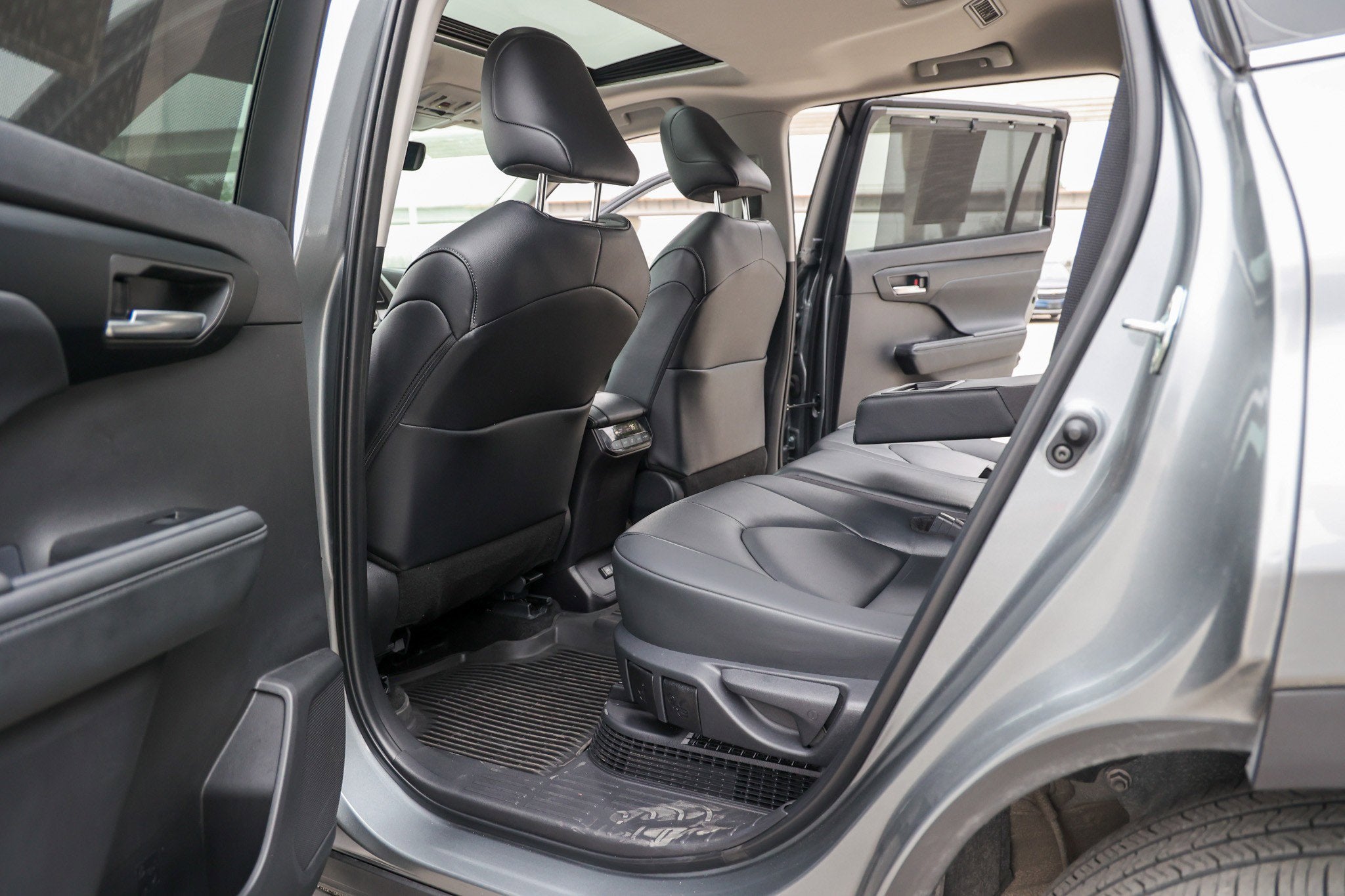 2025 Toyota HIGHLANDER HEV Hybrid XLE