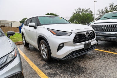 2024 Toyota HIGHLANDER LE