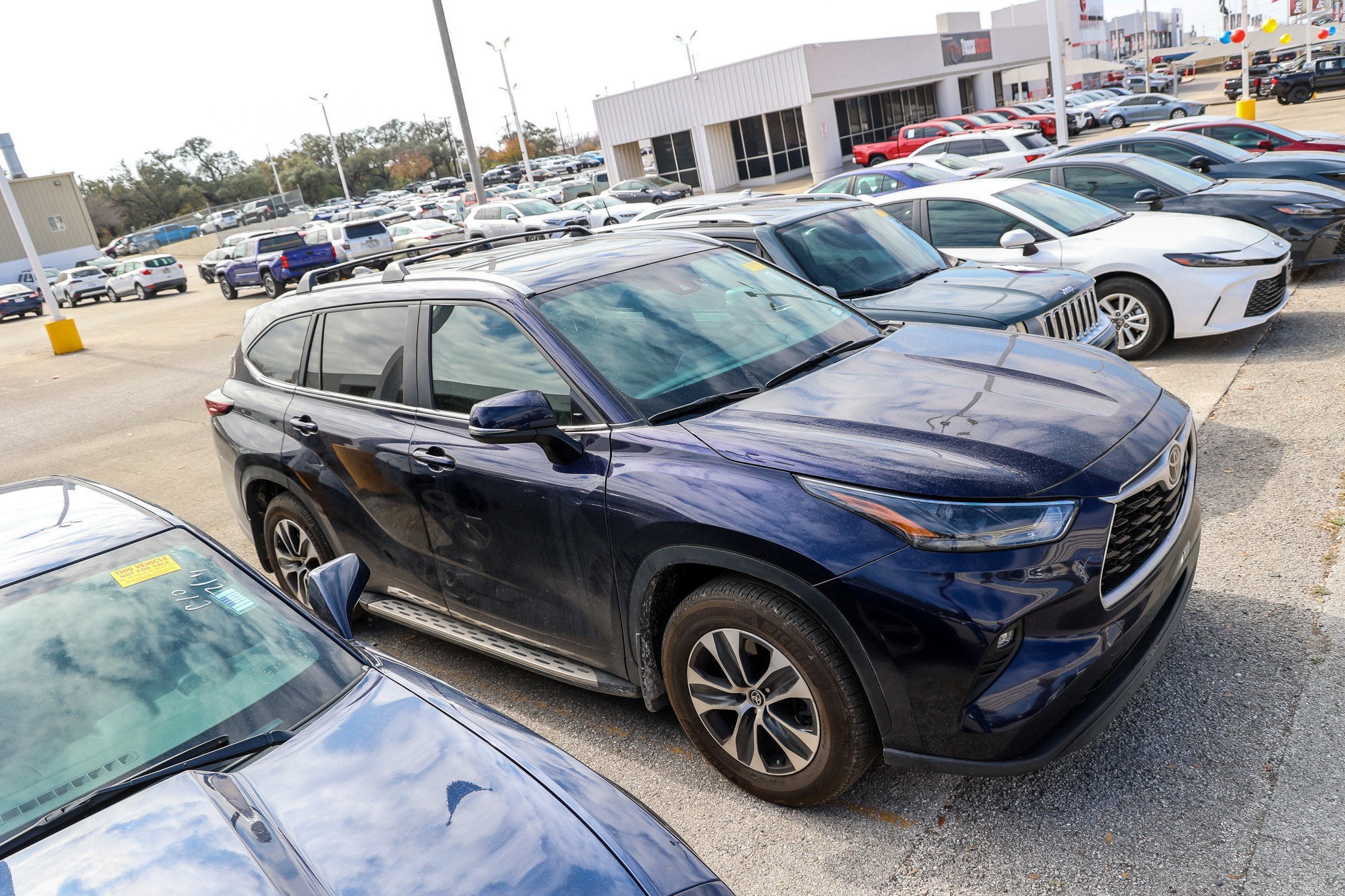 2025 Toyota HIGHLANDER XLE