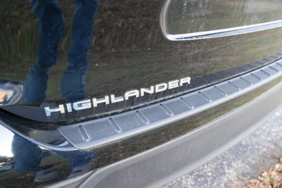 2025 Toyota HIGHLANDER XLE