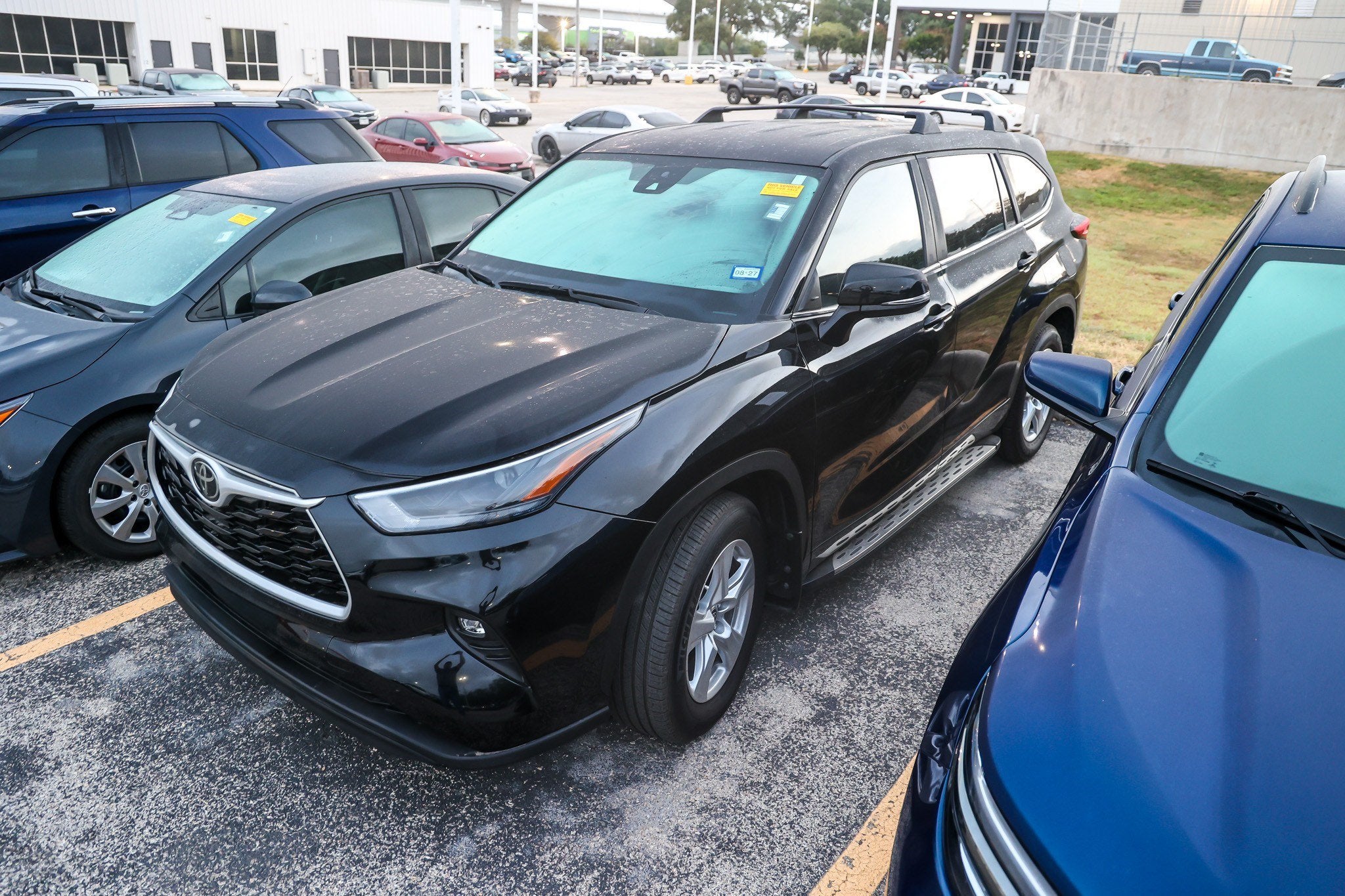 2025 Toyota Highlander LE
