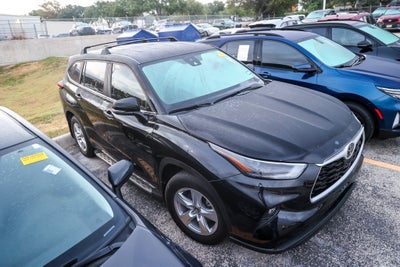 2025 Toyota Highlander LE