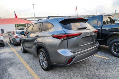 2026 Toyota Highlander Platinum
