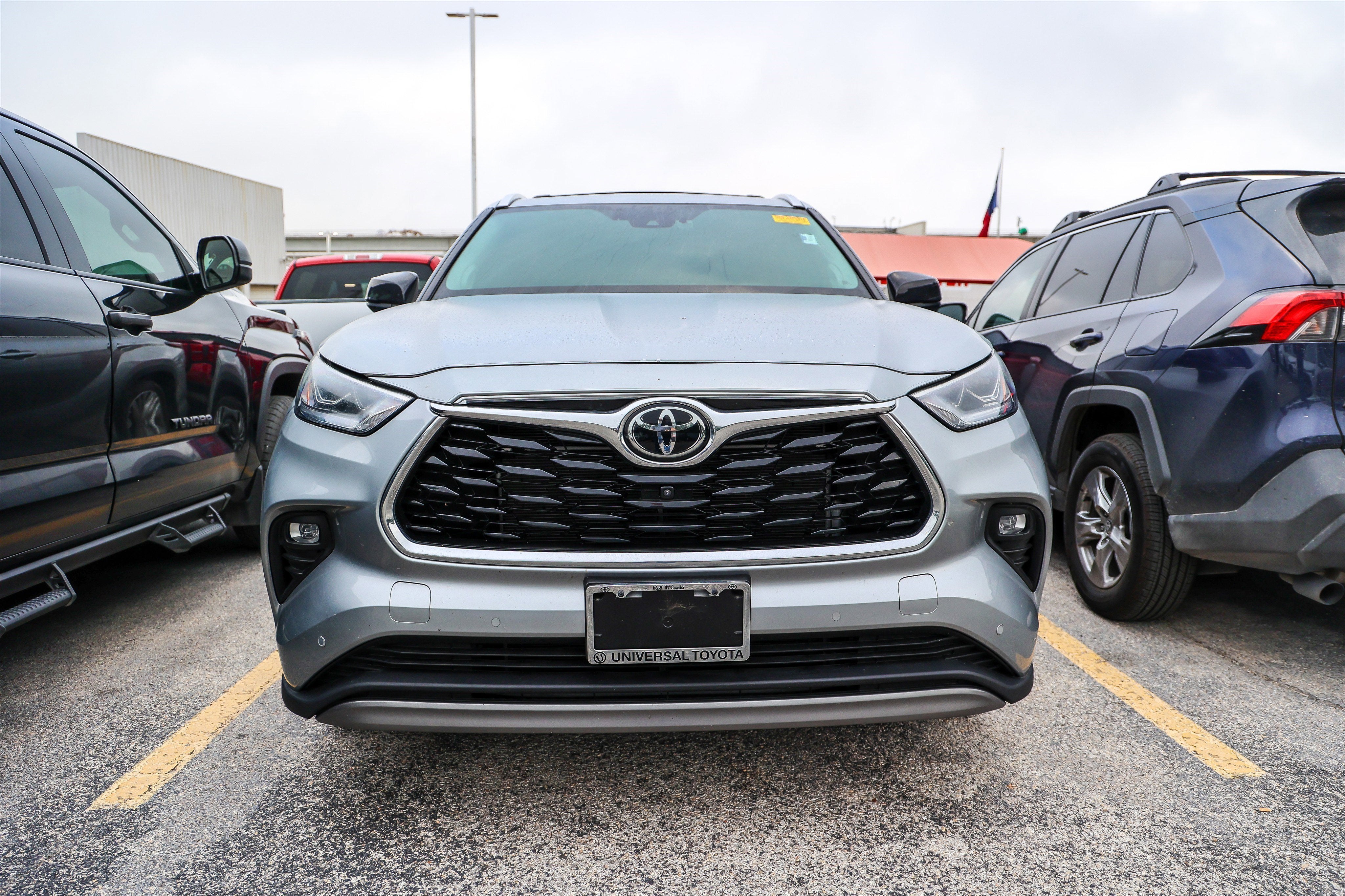 2025 Toyota Highlander Platinum
