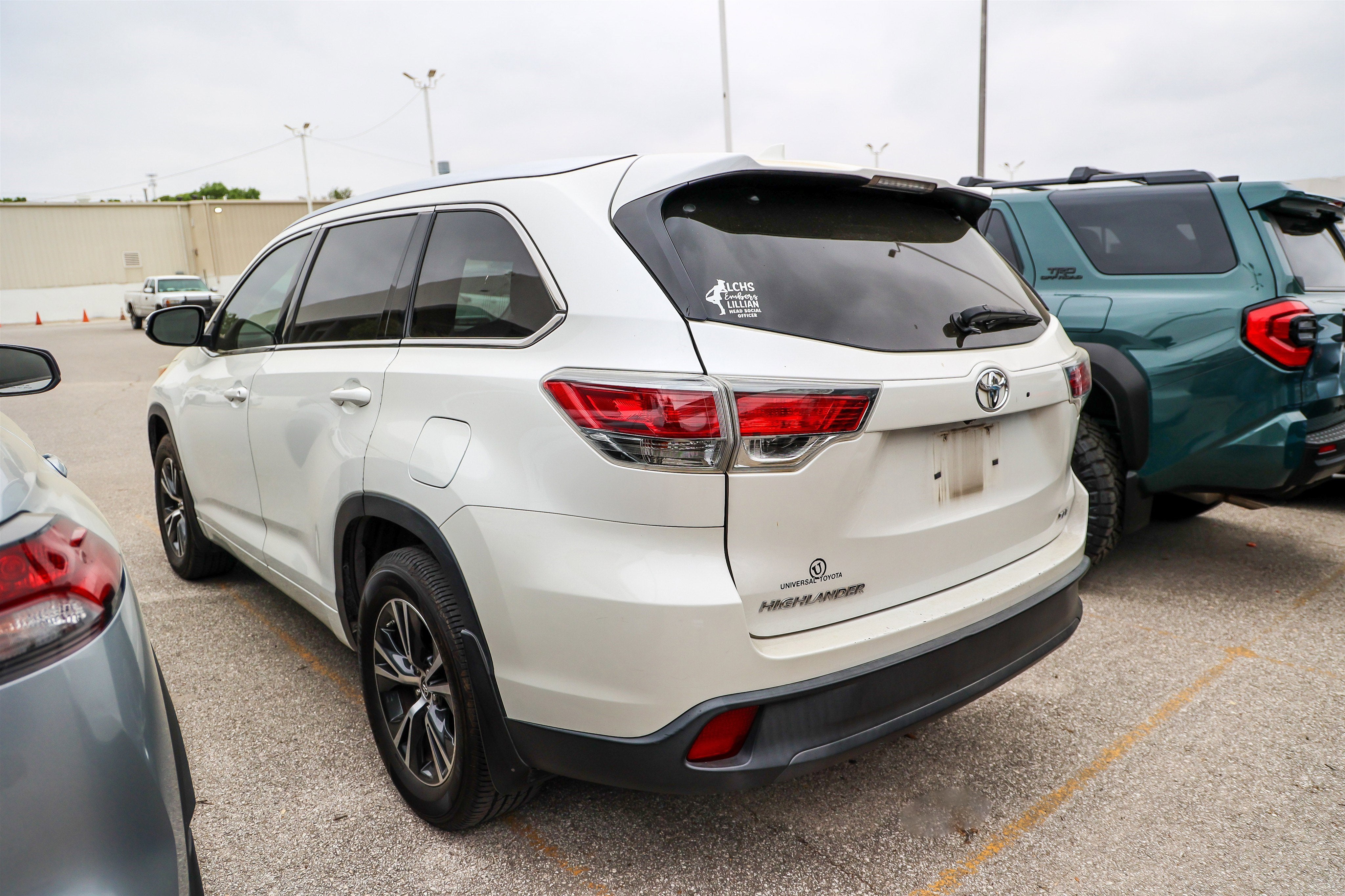 2016 Toyota HIGHLANDER XLE