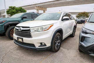 2016 Toyota HIGHLANDER XLE