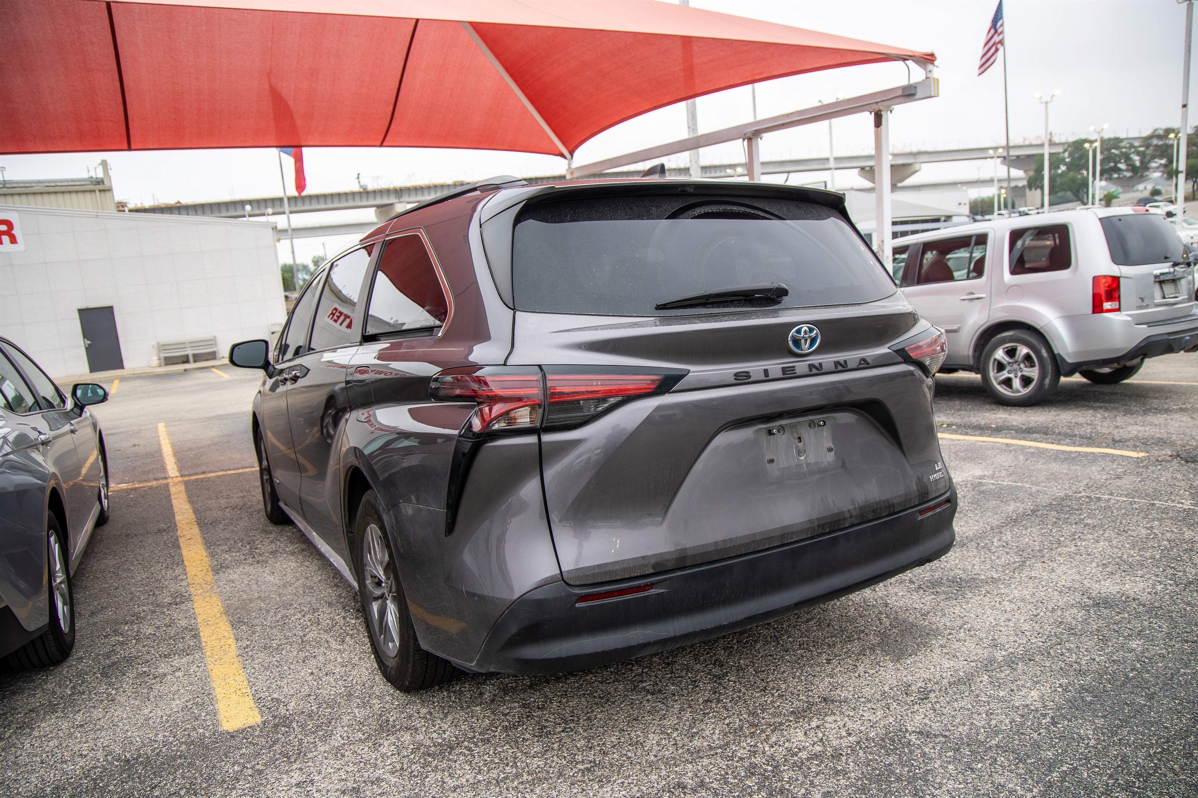 2021 Toyota Sienna LE
