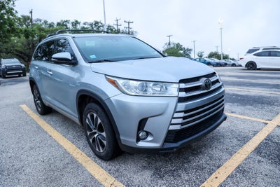 2018 Toyota Highlander SE