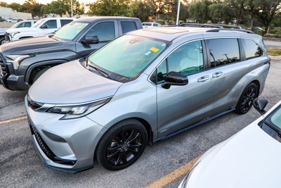2021 Toyota Sienna XSE