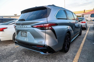2021 Toyota Sienna XSE