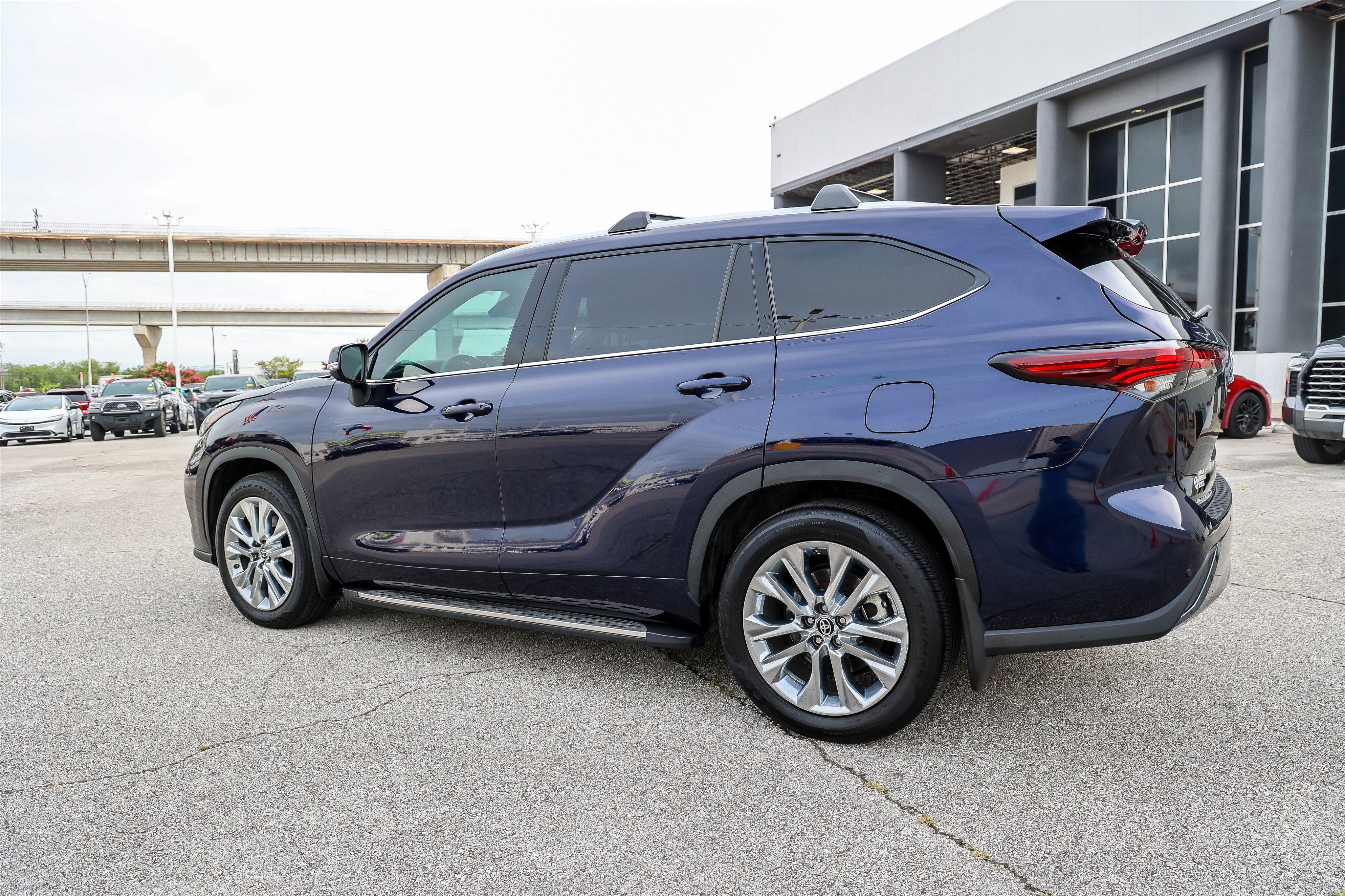 2024 Toyota Highlander Hybrid Hybrid Limited