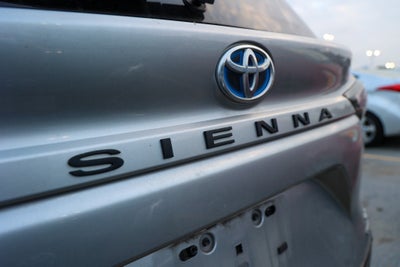2024 Toyota Sienna XLE
