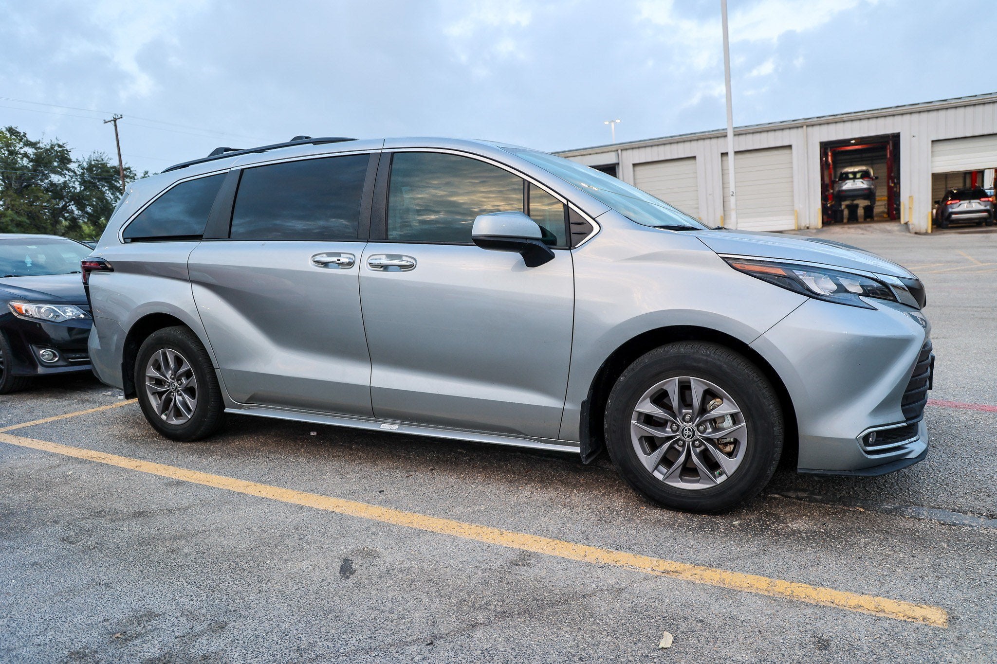 2024 Toyota Sienna XLE