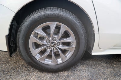 2021 Toyota Sienna XLE