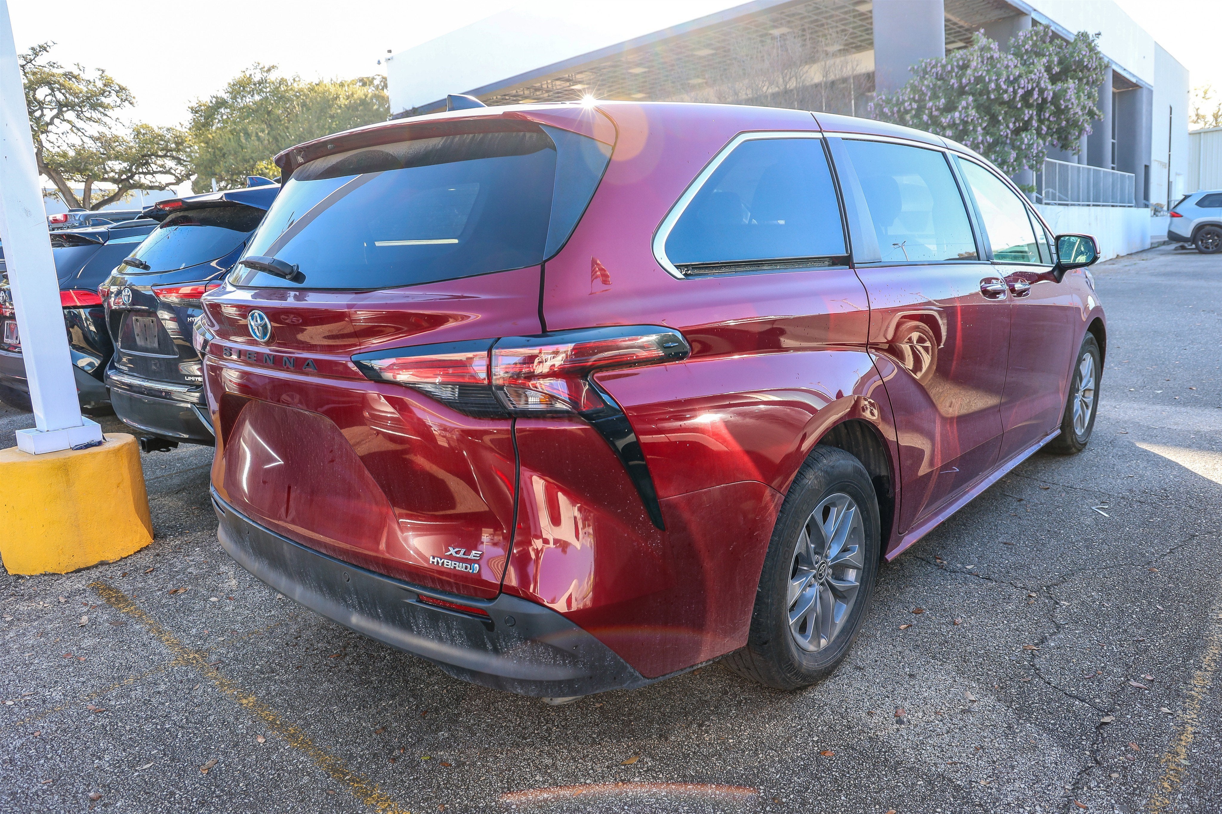 2022 Toyota SIENNA XLE XLE